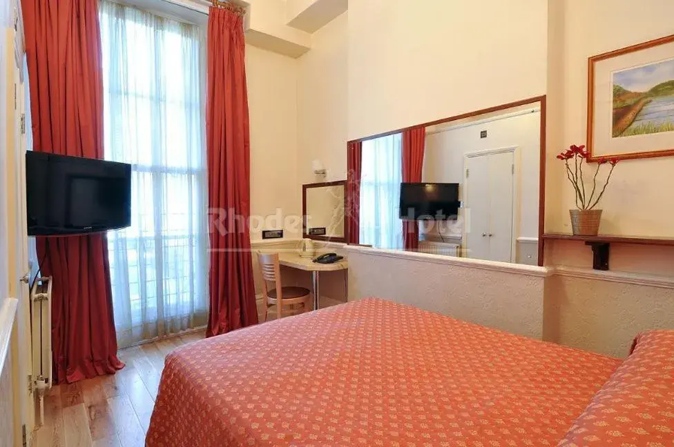 Double Room in Rhodes Hotel Double Room in Rhodes Hotel