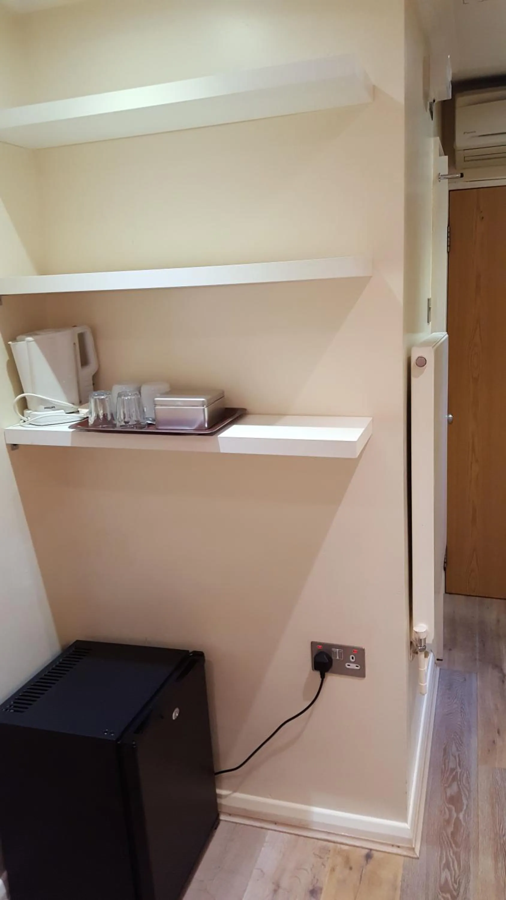 Coffee/tea facilities in Rhodes Hotel