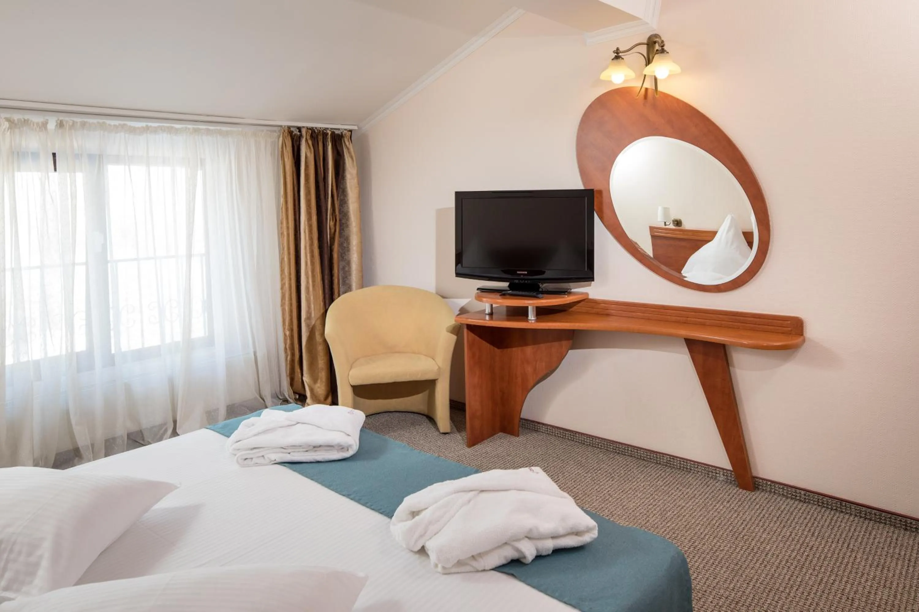 Bedroom, Bed in Hotel Rozmarin