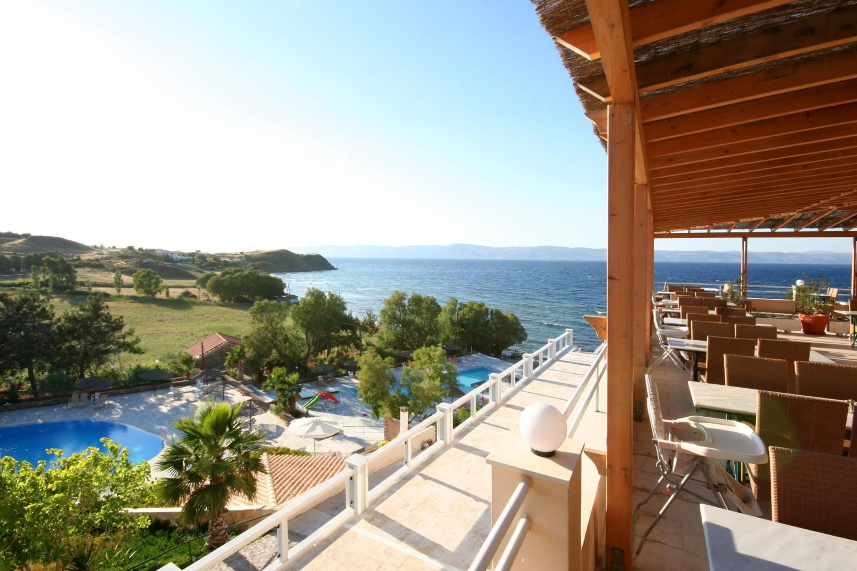 Patio in Viva Mare Hotel & Spa