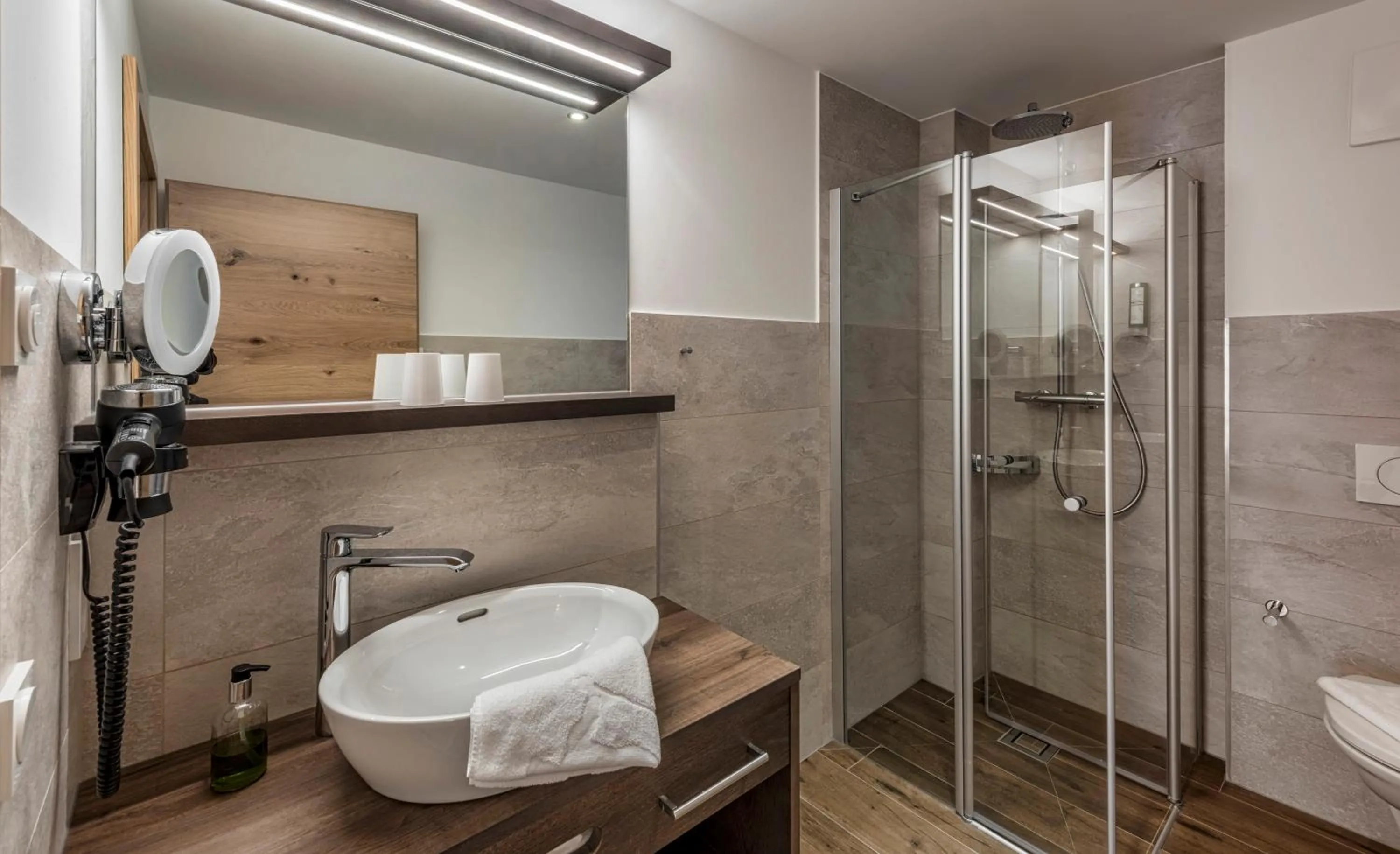 Bathroom in Hotel Alpenland