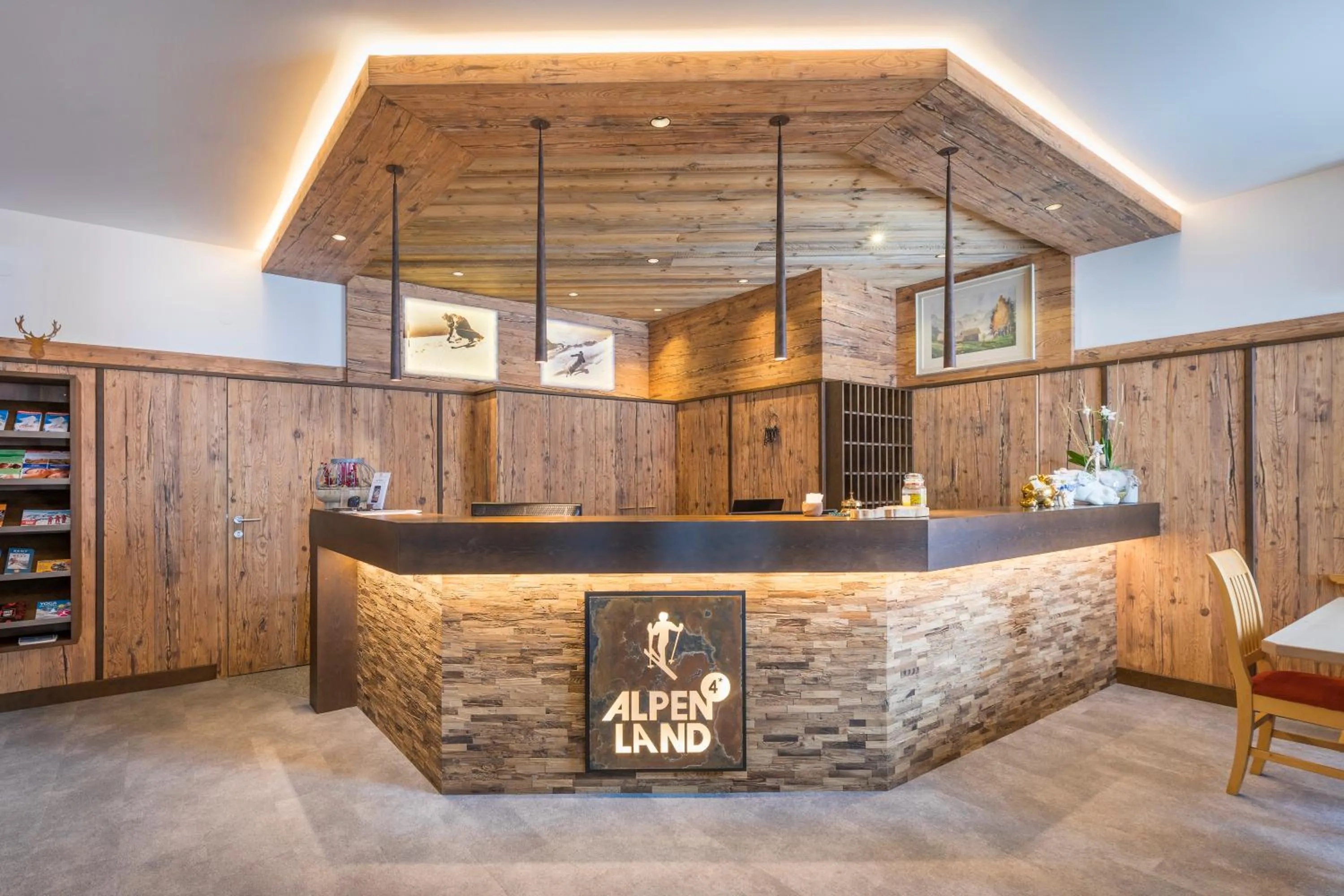 Lobby or reception in Hotel Alpenland
