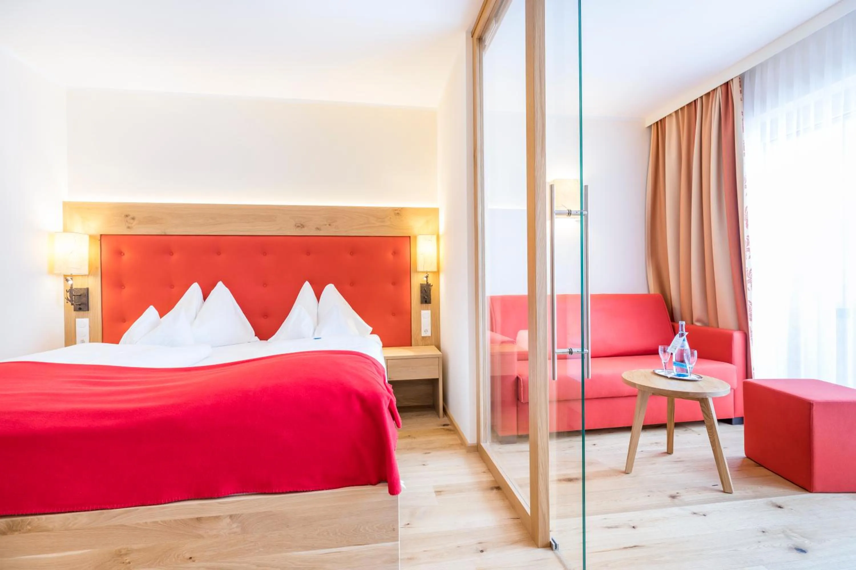 Bedroom, Bed in Hotel Alpenland