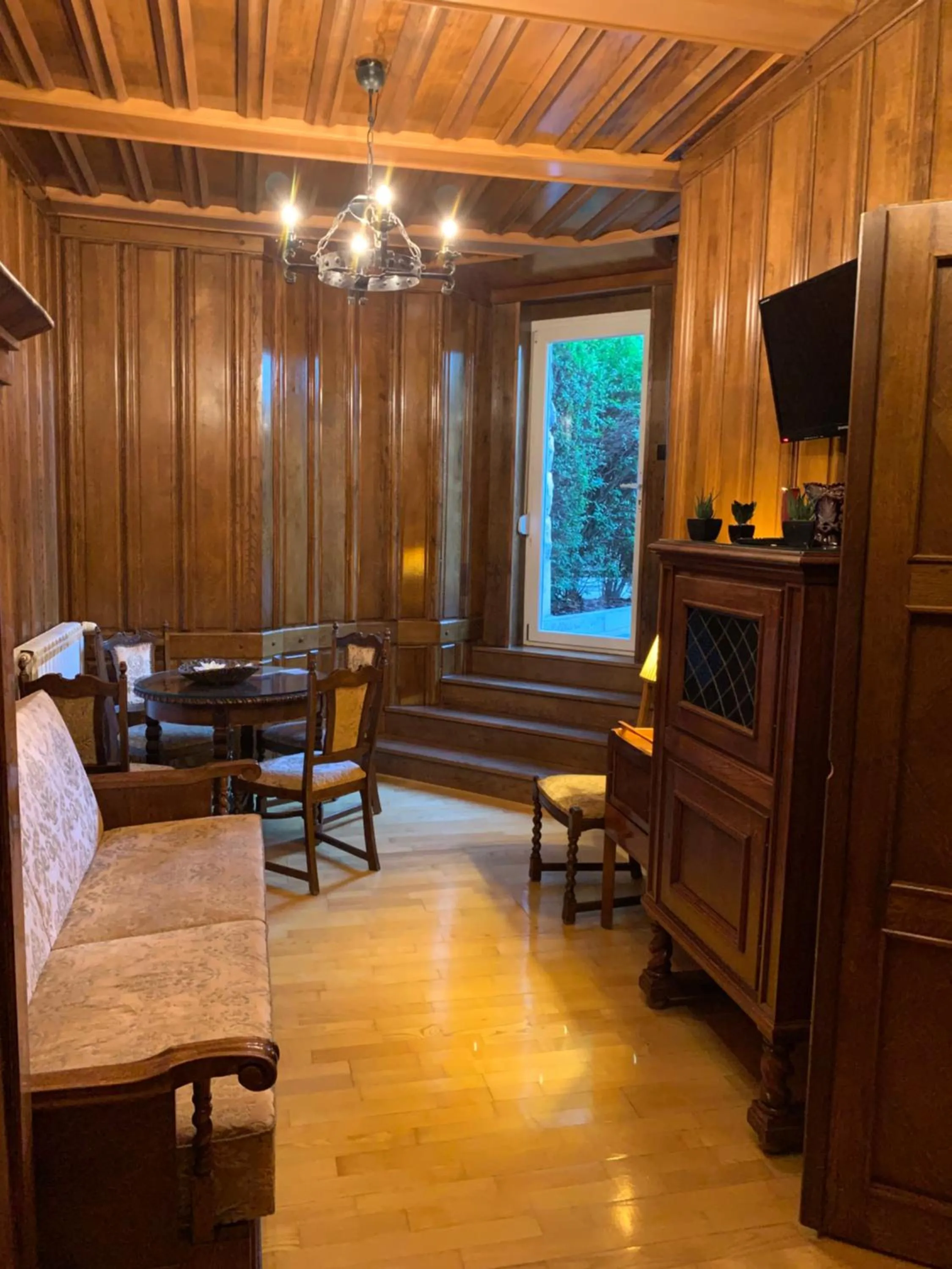 Photo of the whole room in Kalmár Panzió