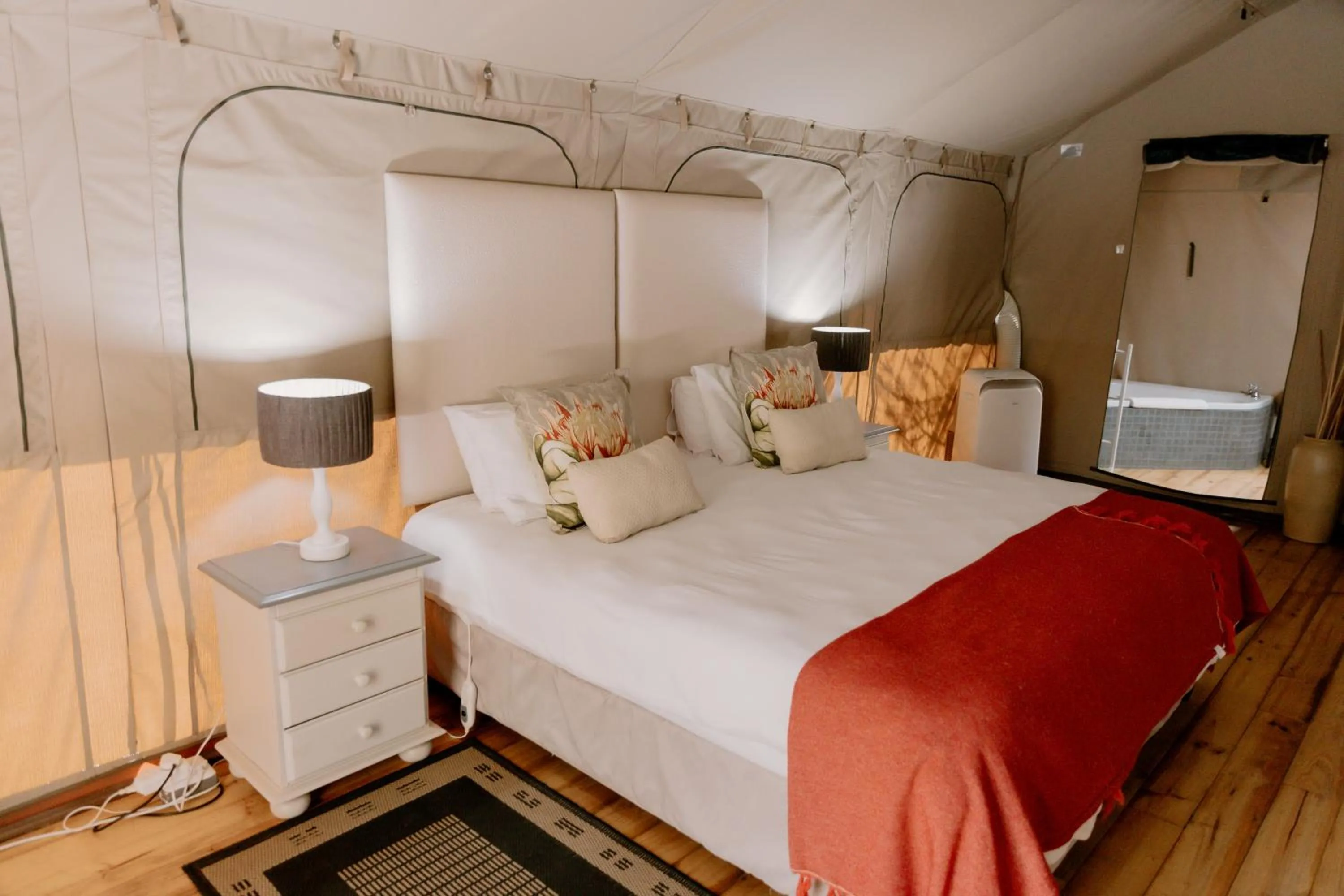 Bed in Chandelier Game Lodge