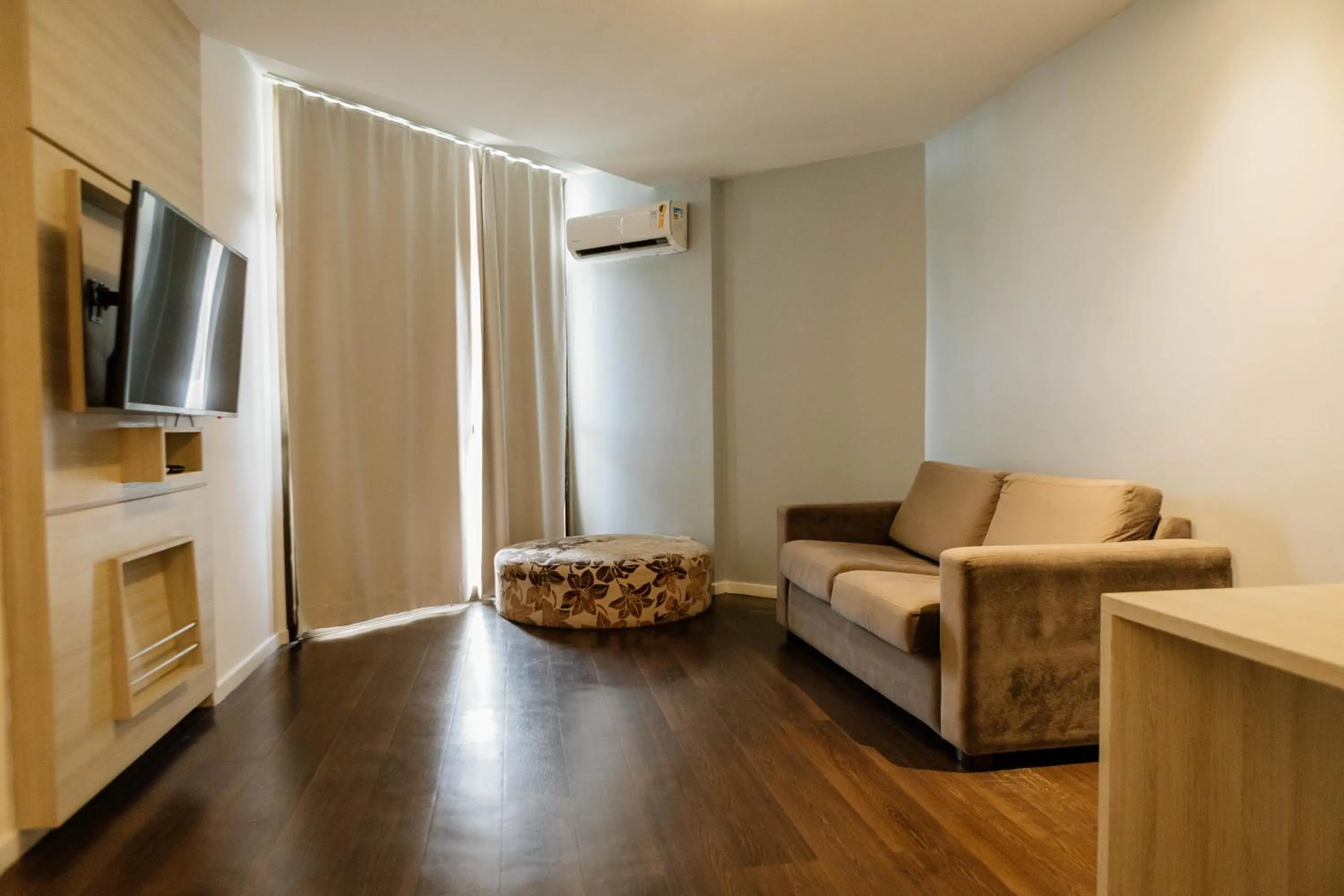 TV and multimedia in Hotel Orizzonte Niteroi by Atlantica