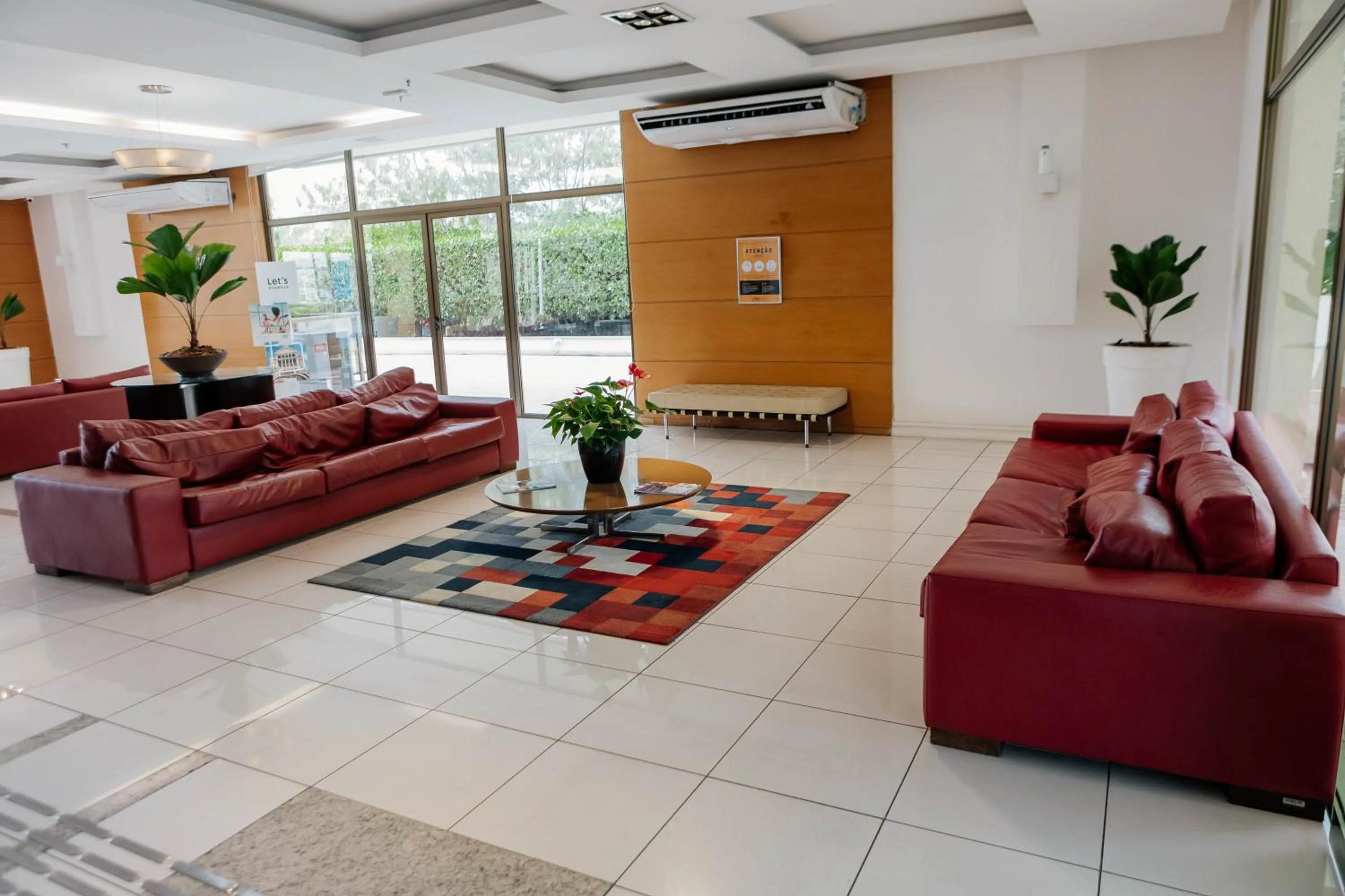 Lobby or reception in Hotel Orizzonte Niteroi by Atlantica