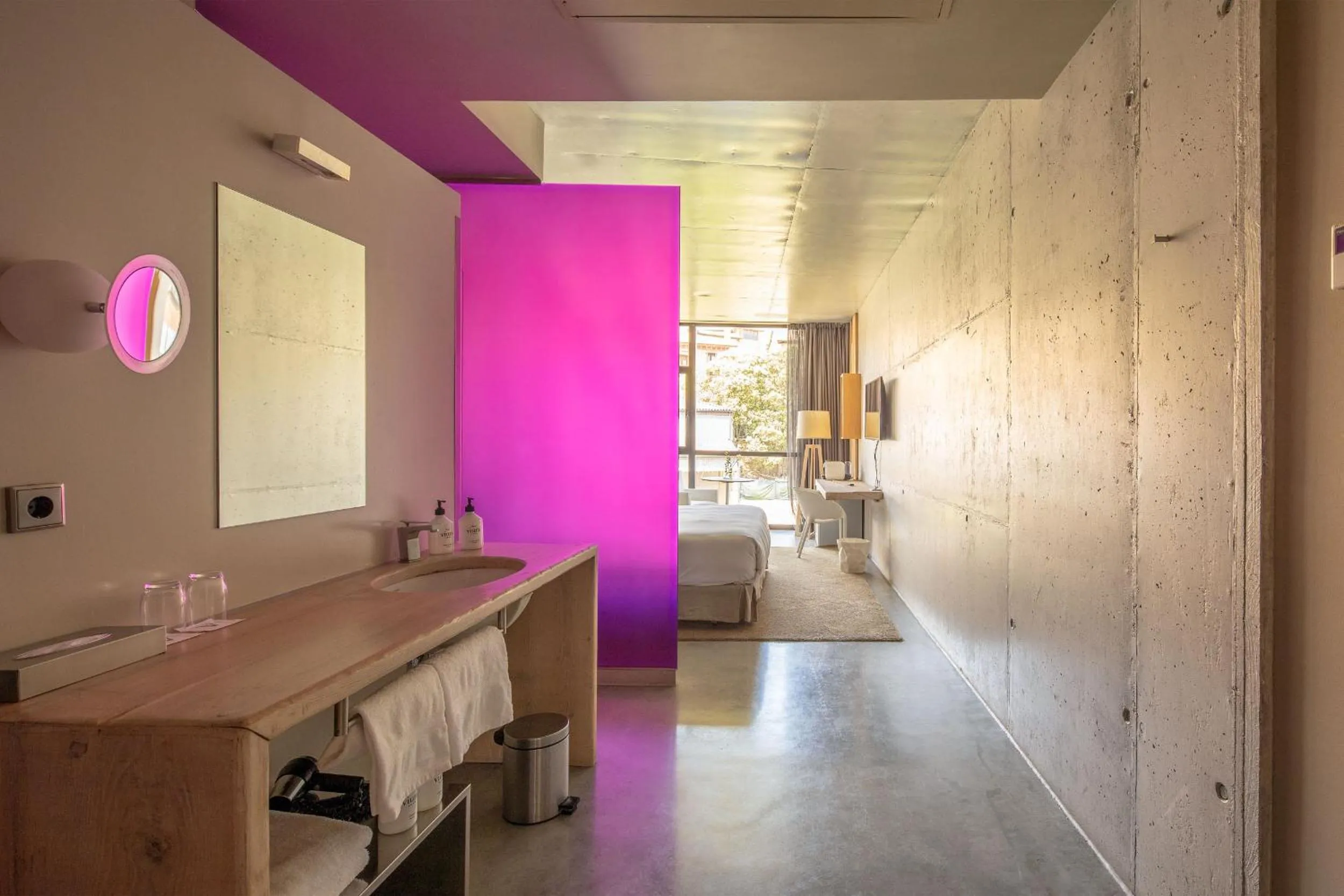 Bathroom in Hotel Viura