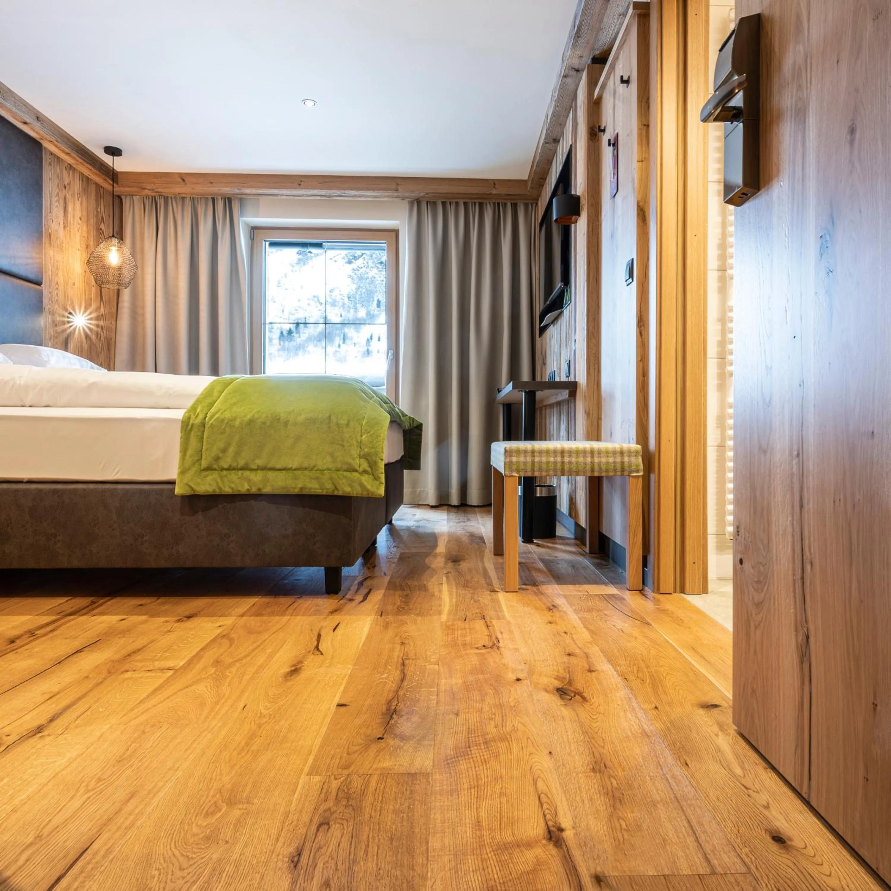 Photo of the whole room, Bed in Alpenresort Fluchthorn