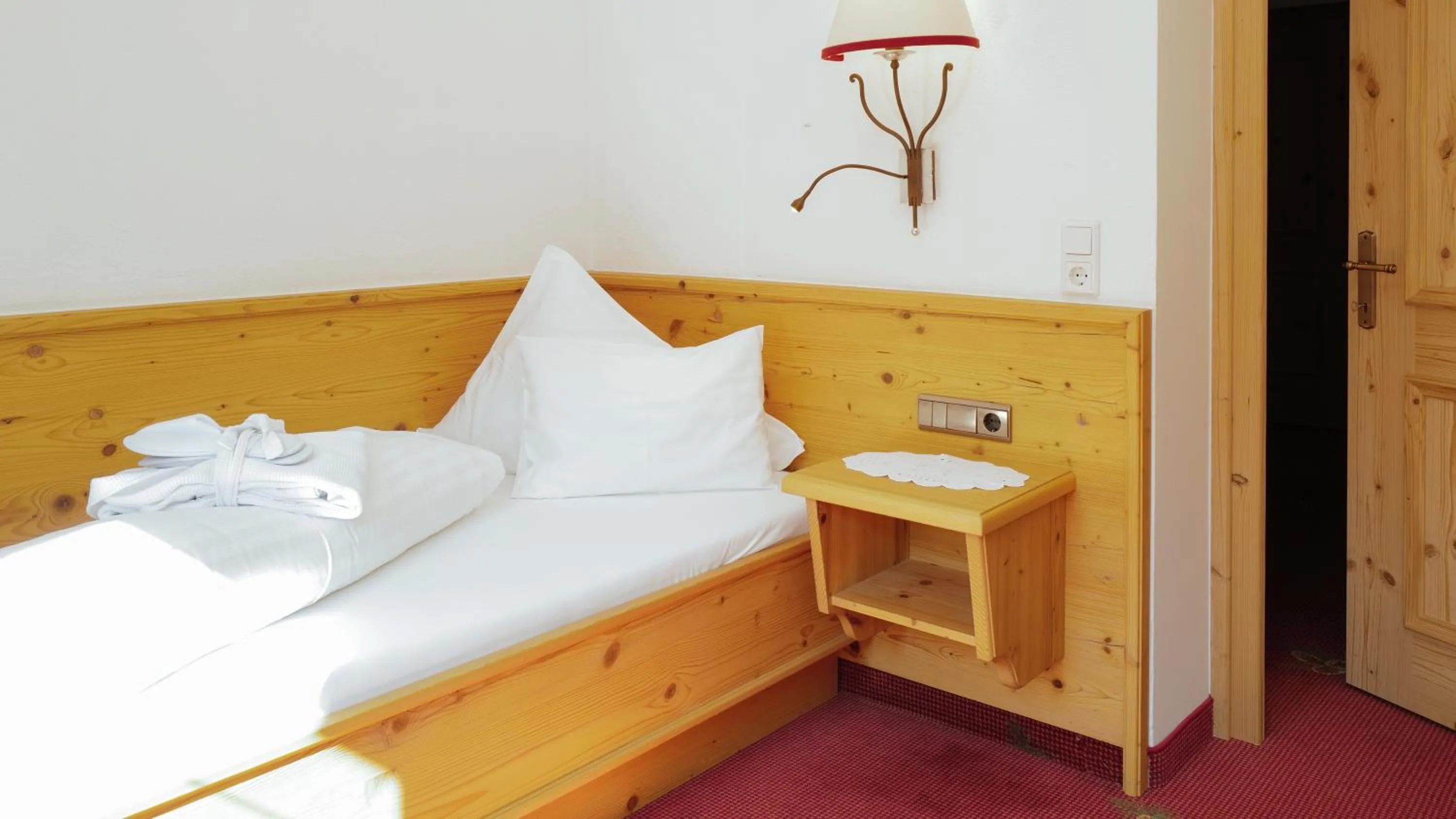 Bed in Alpenresort Fluchthorn
