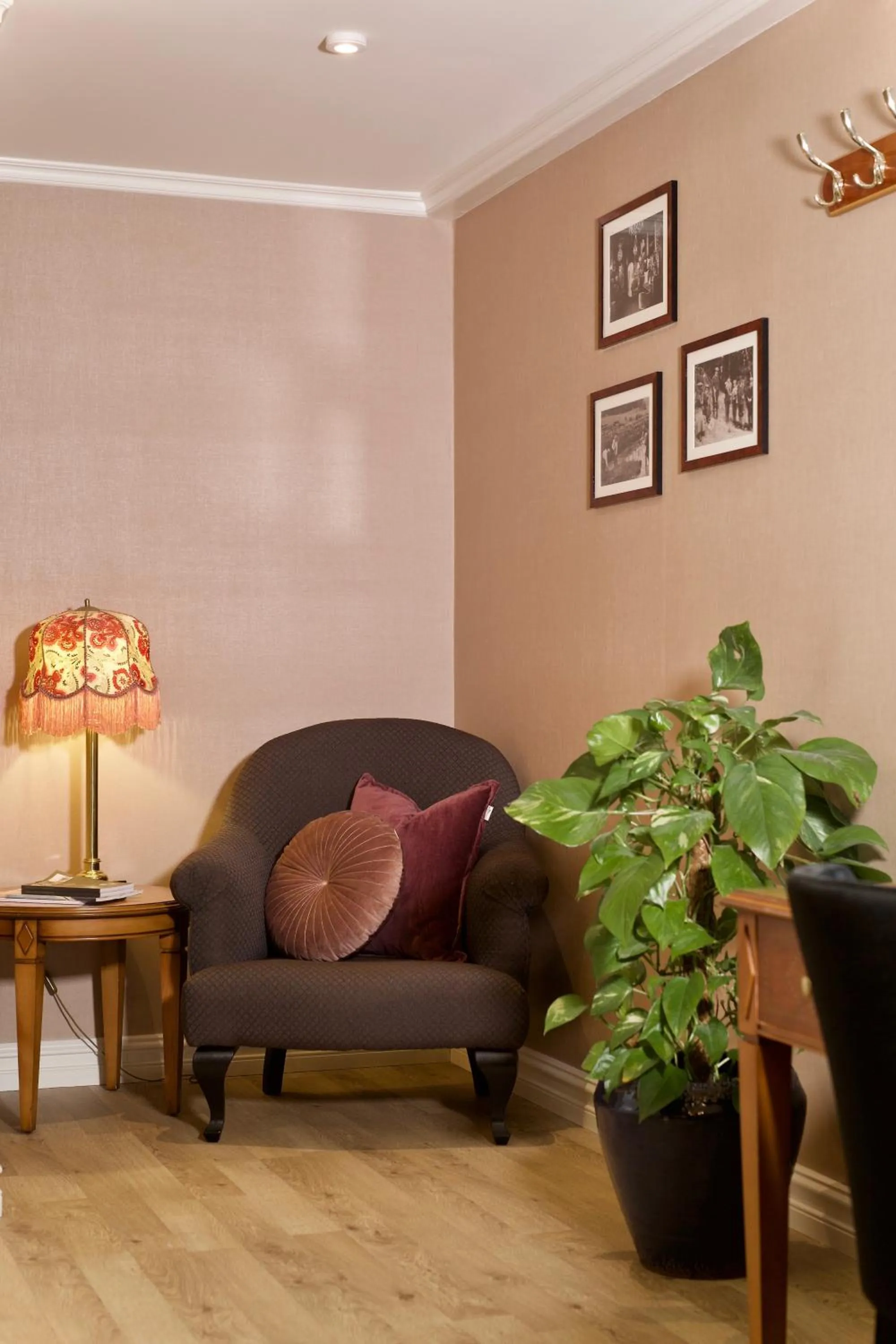 Bedroom in Losby Gods Manor