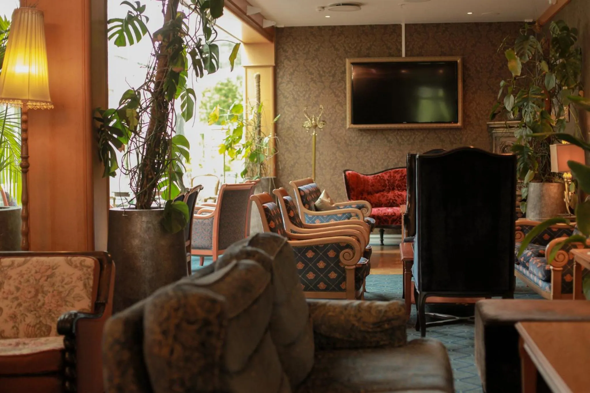 Restaurant/places to eat in Losby Gods Manor