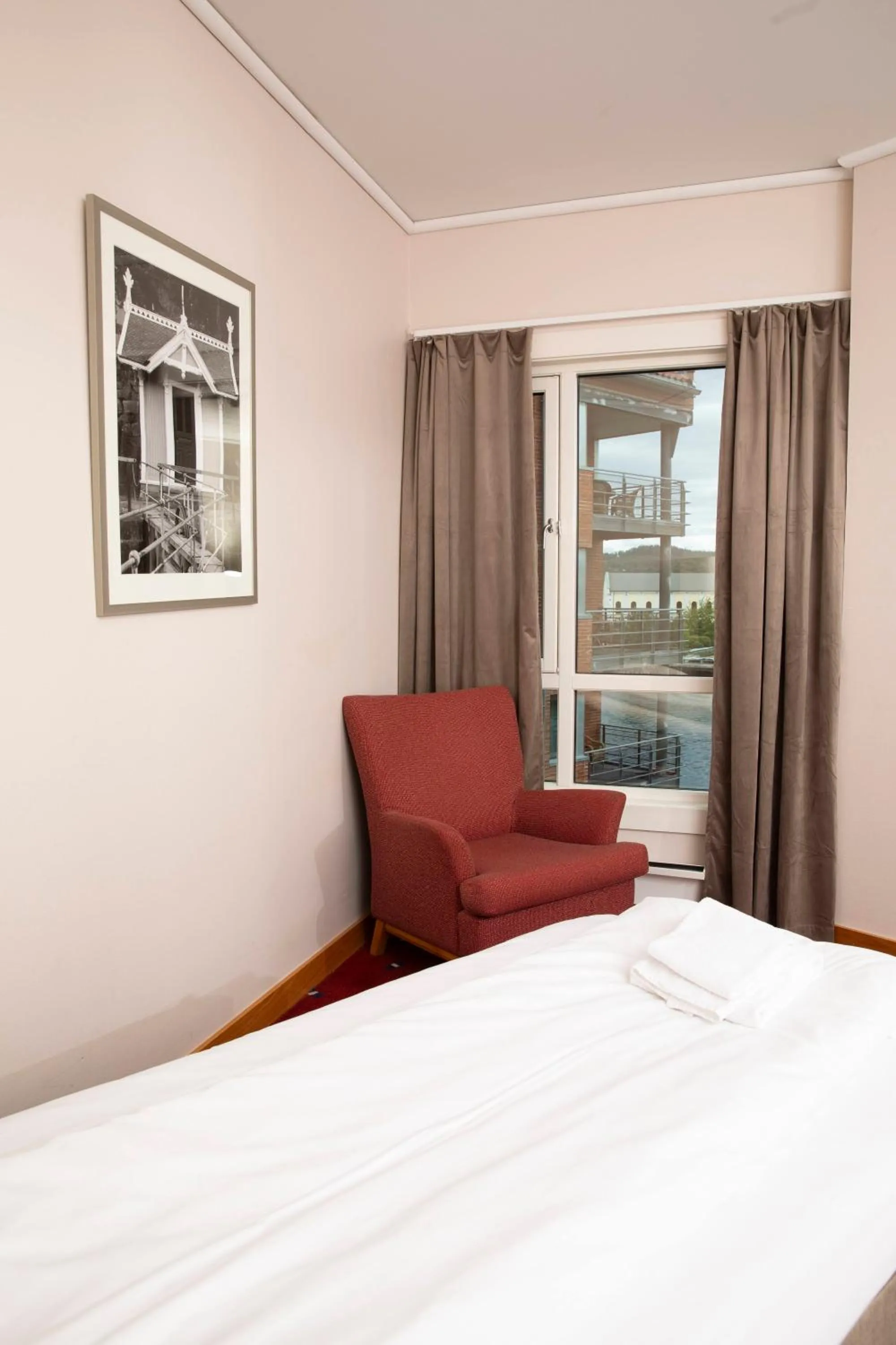 Bed in Clarion Collection Hotel Bryggeparken