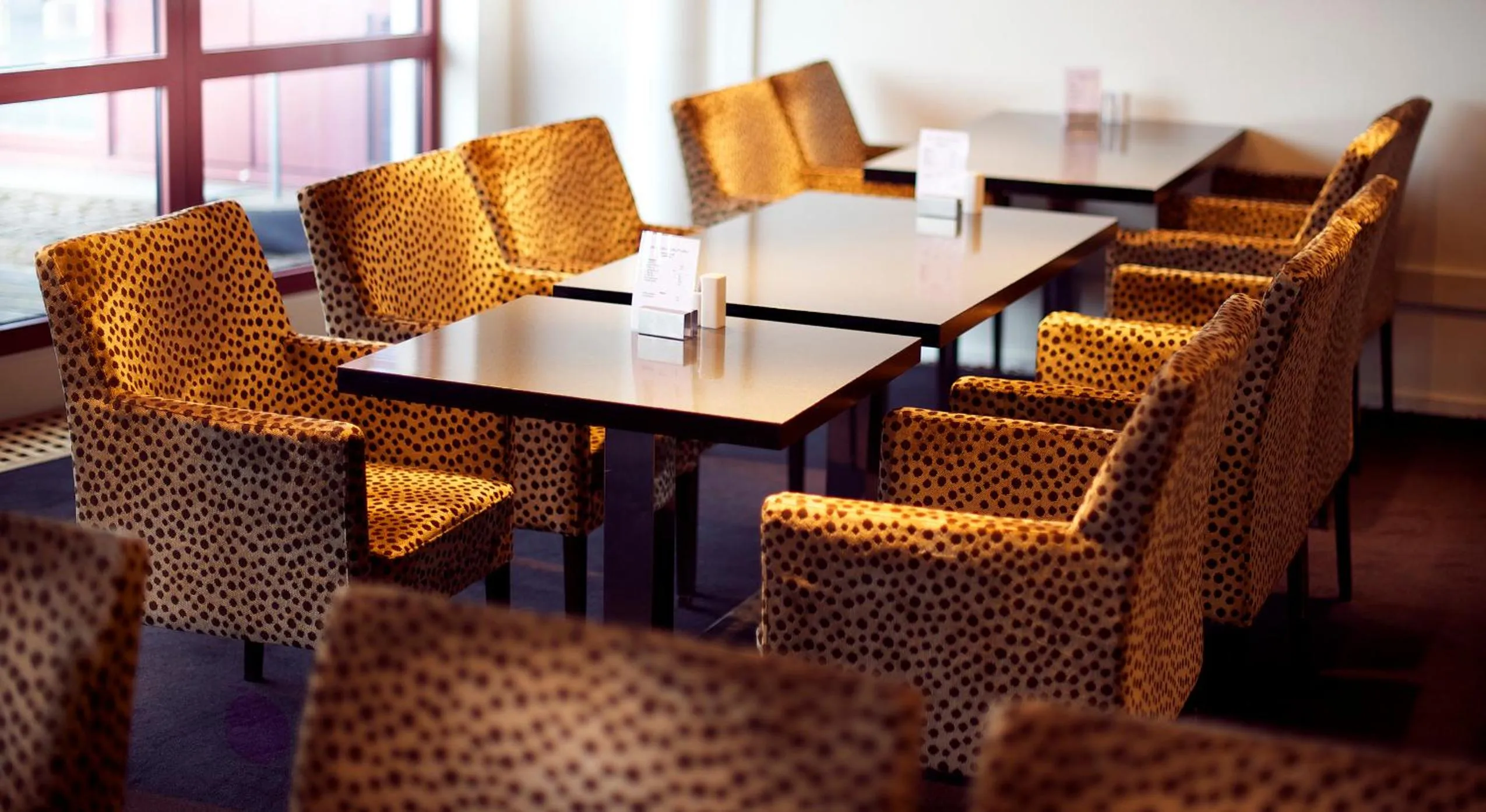 Restaurant/places to eat in Home Hotel Arcticus