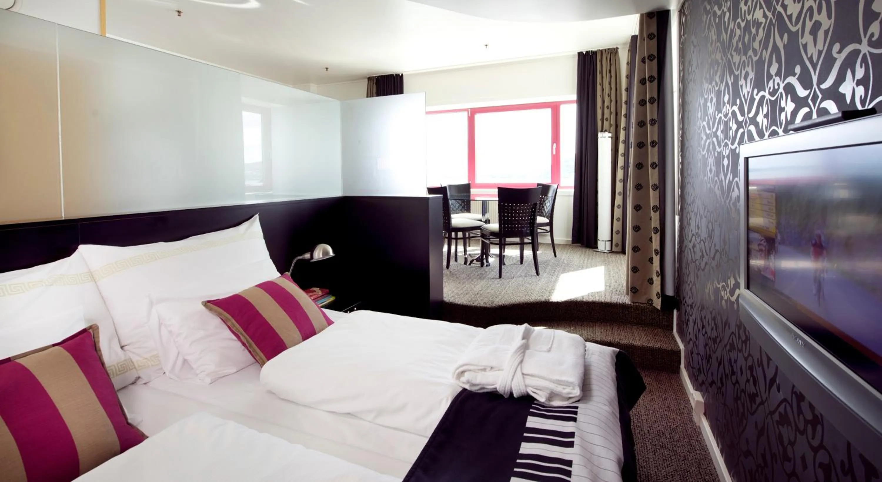 Bed in Home Hotel Arcticus