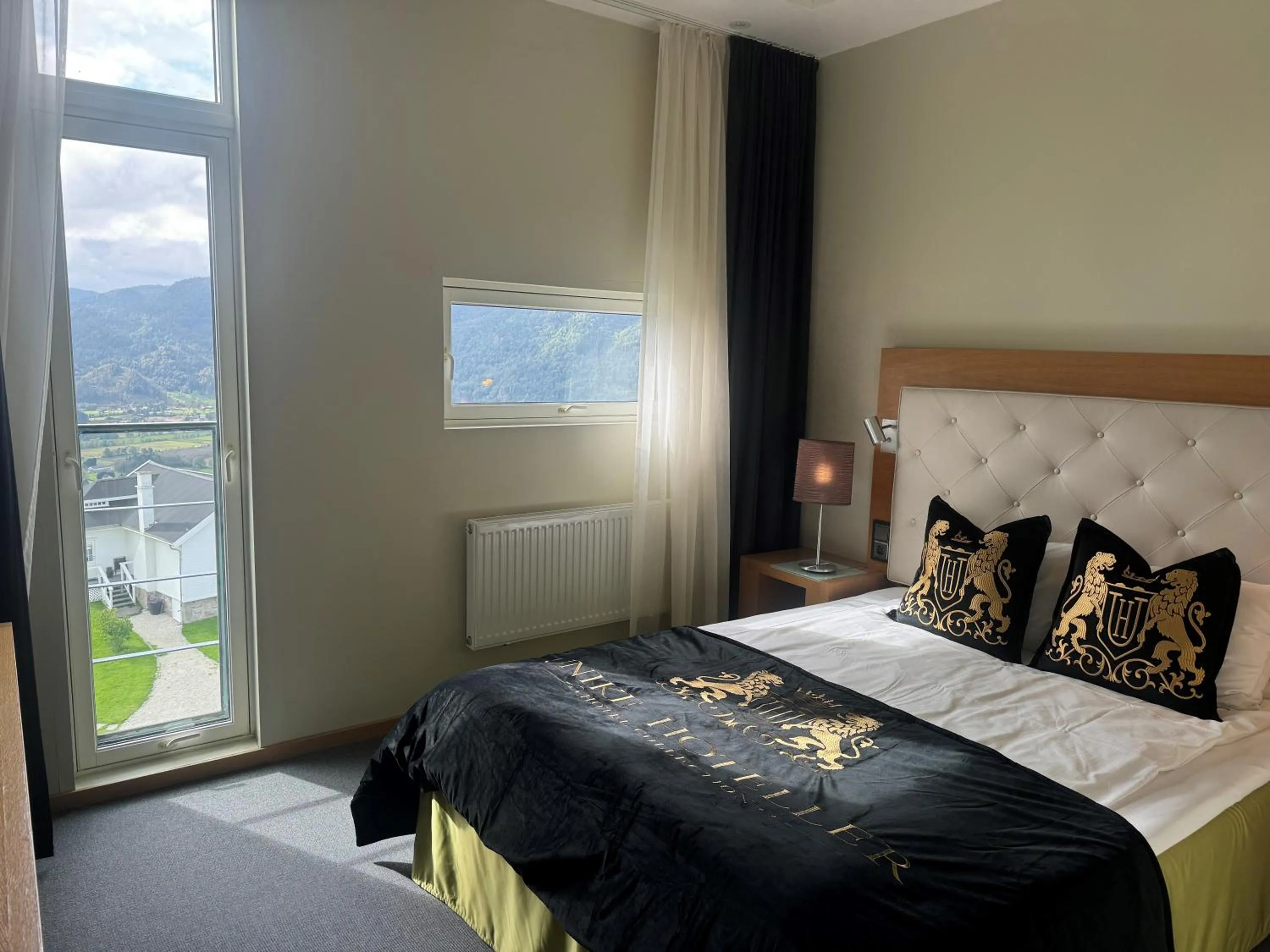 Bedroom, Bed in Utsikten Hotell Kvinesdal - Unike Hoteller