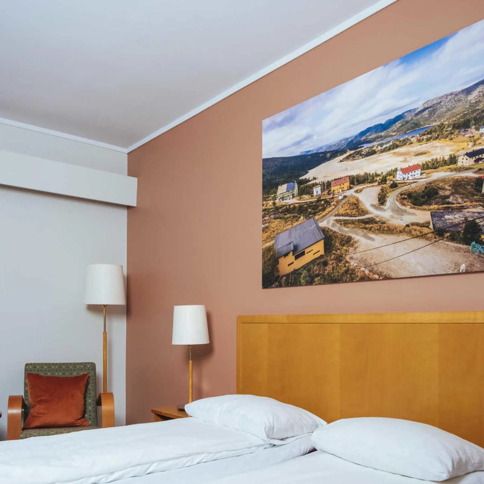 Bed in Utsikten Hotell Kvinesdal - Unike Hoteller