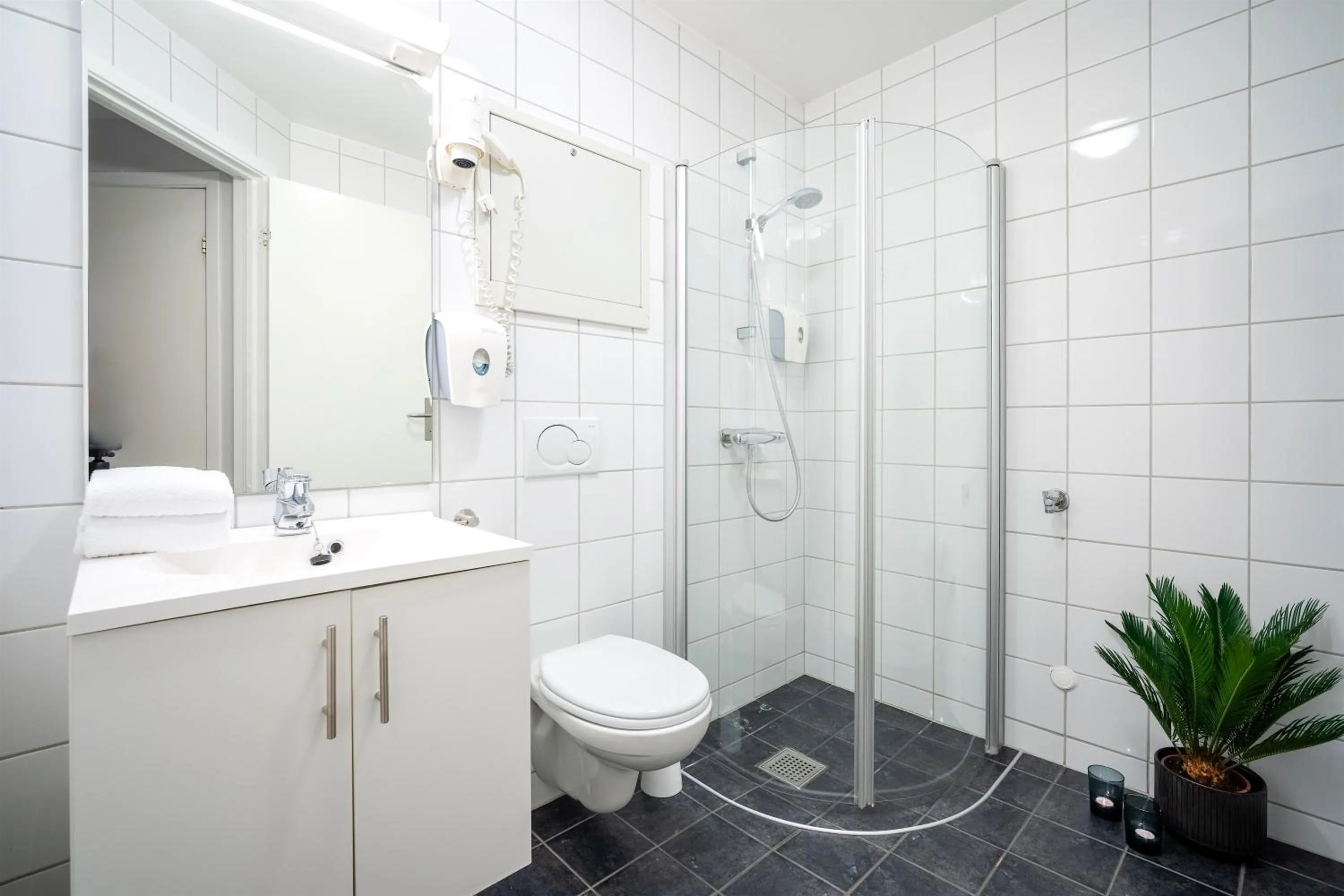 Bathroom in Enter City Hotel