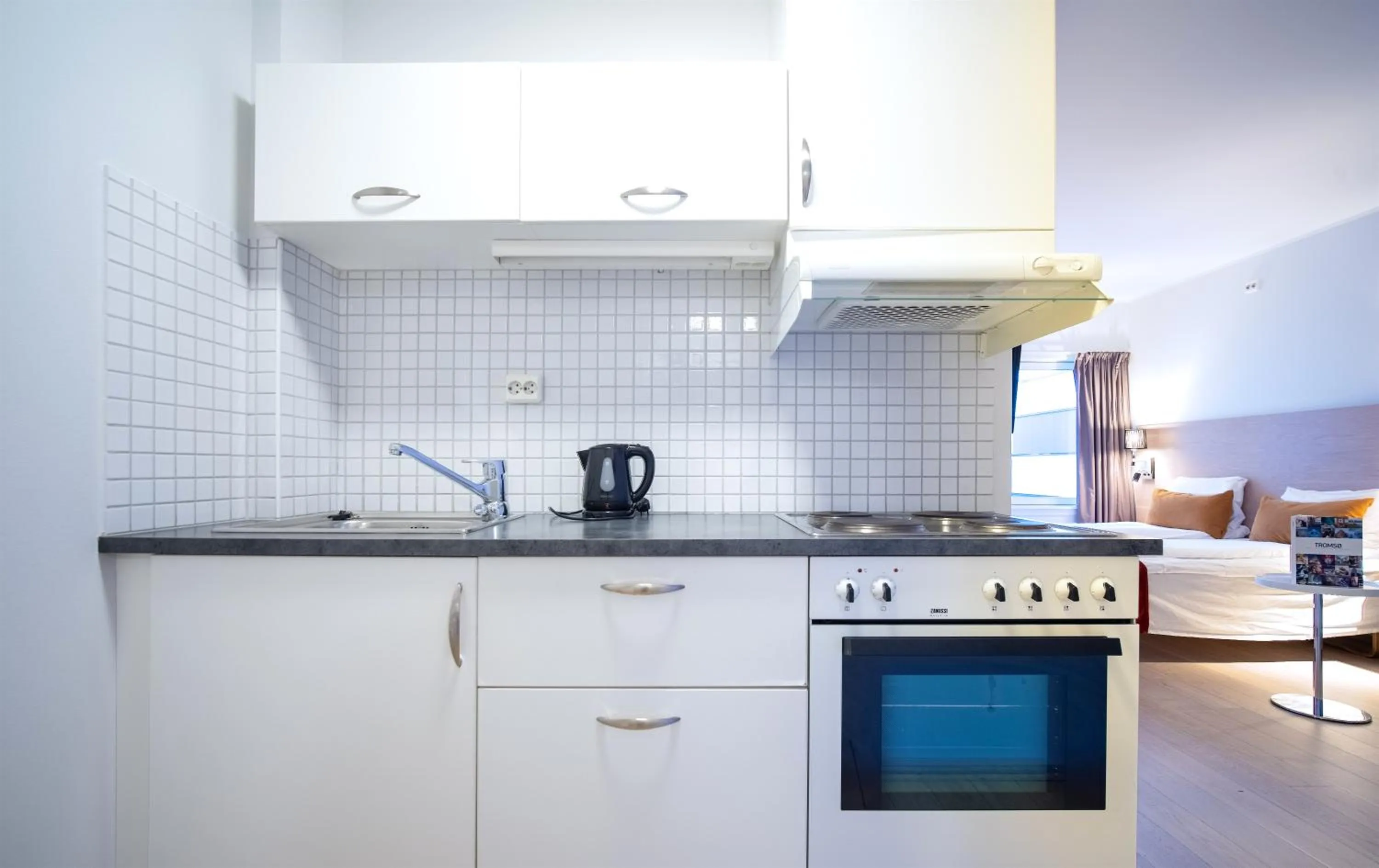 Coffee/tea facilities in Enter City Hotel