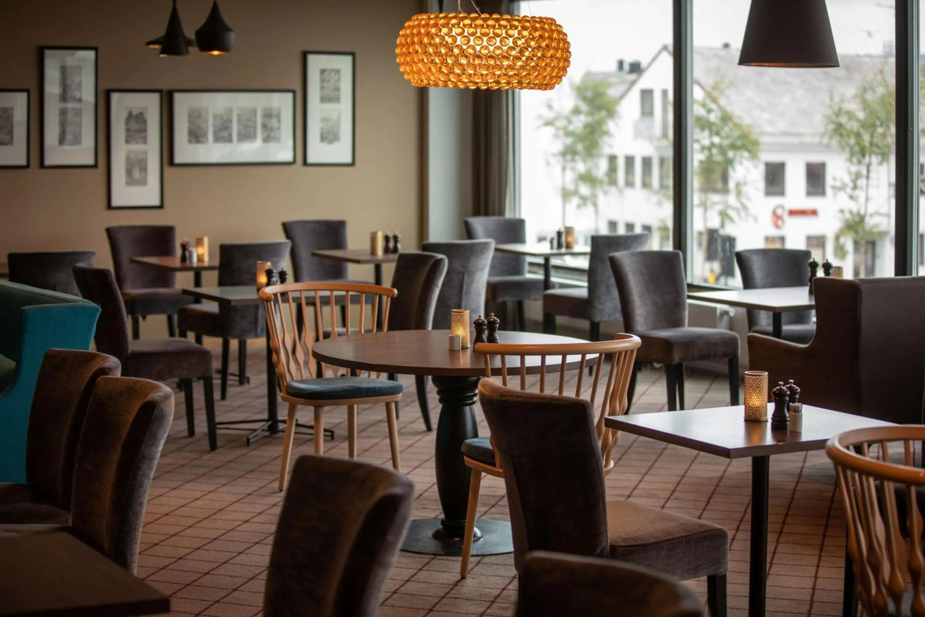 Restaurant/places to eat in Scandic Syv Søstre