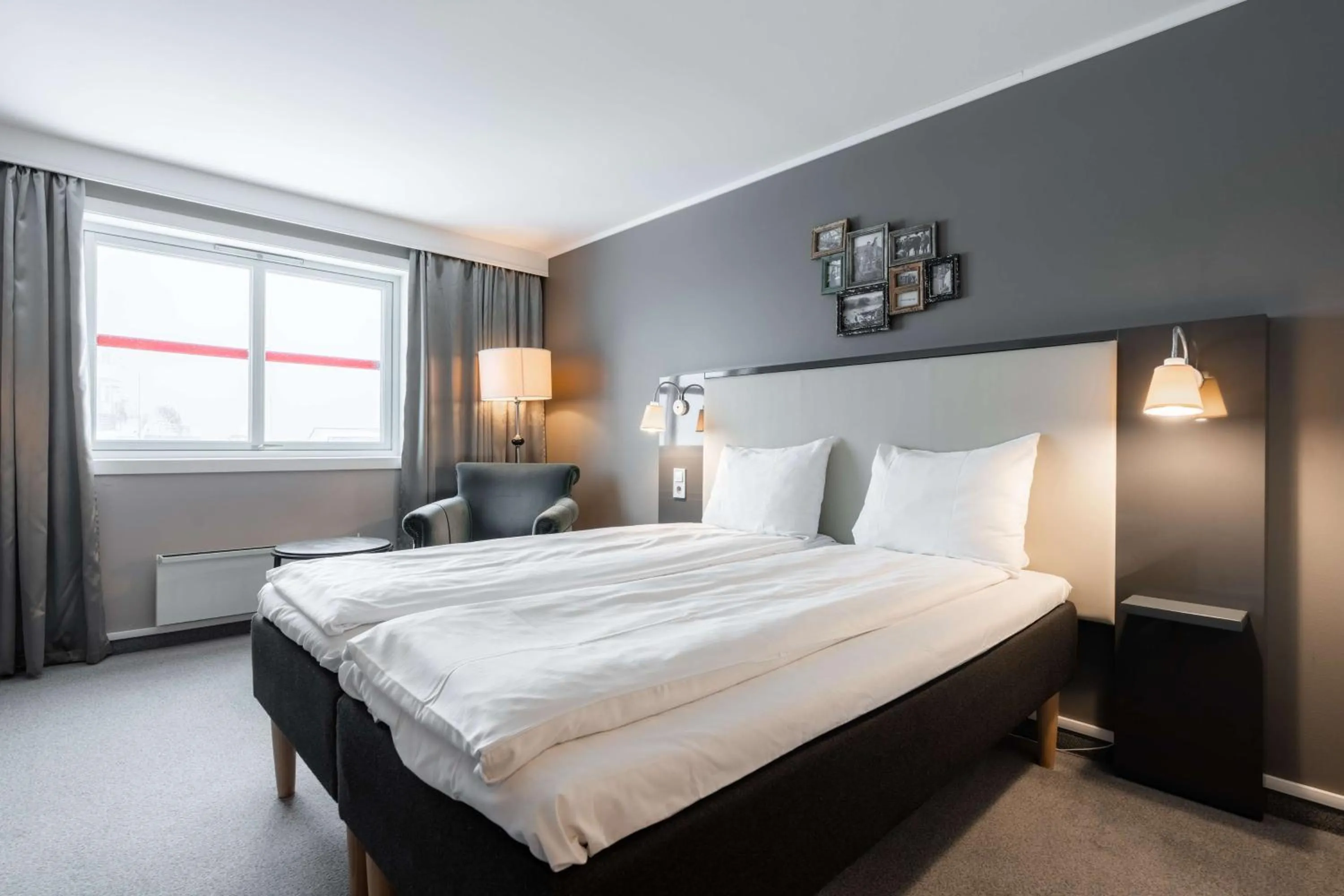 Bedroom, Bed in Scandic Bryggen