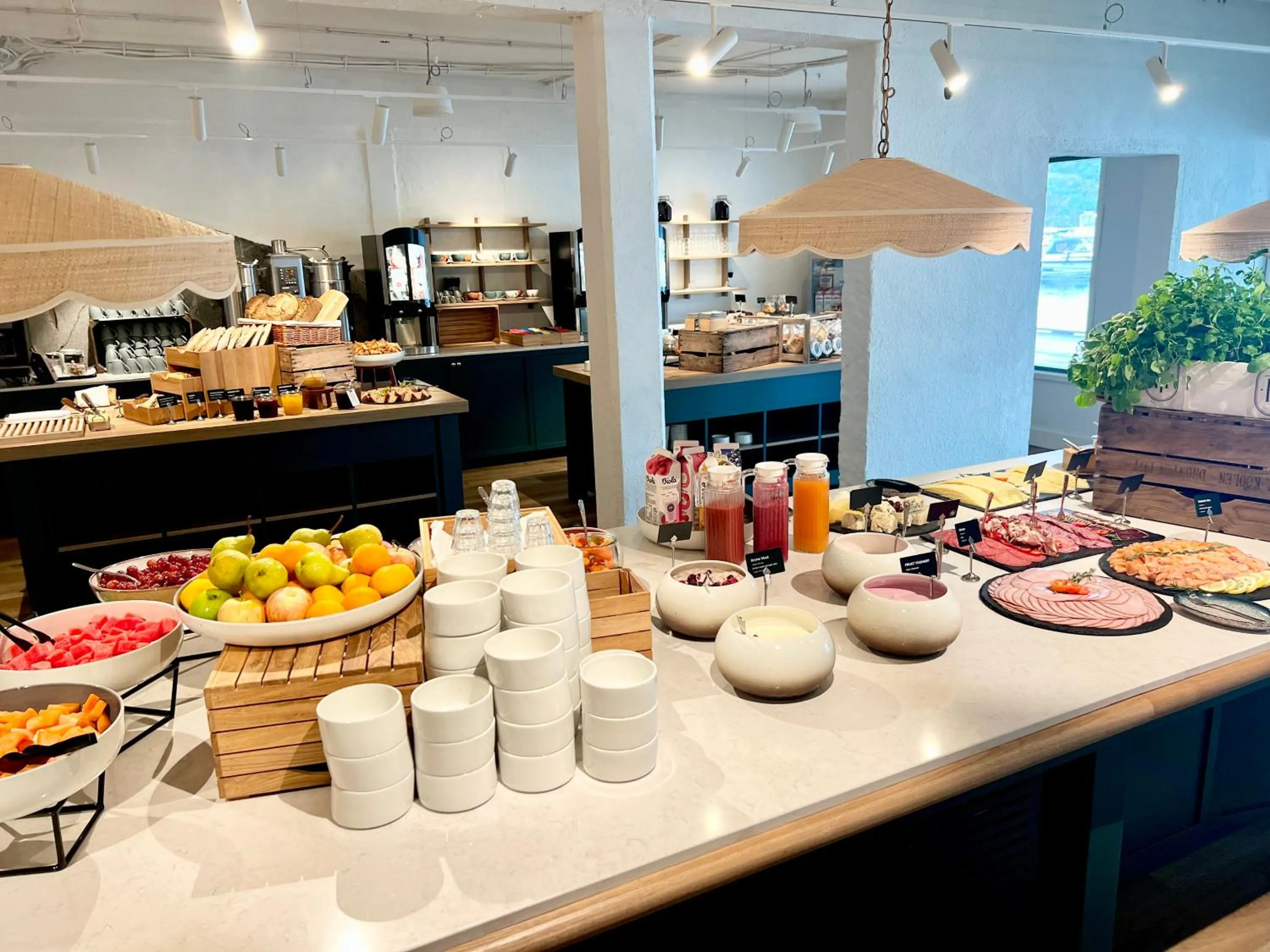 Buffet breakfast in Havna Tjøme Hotel