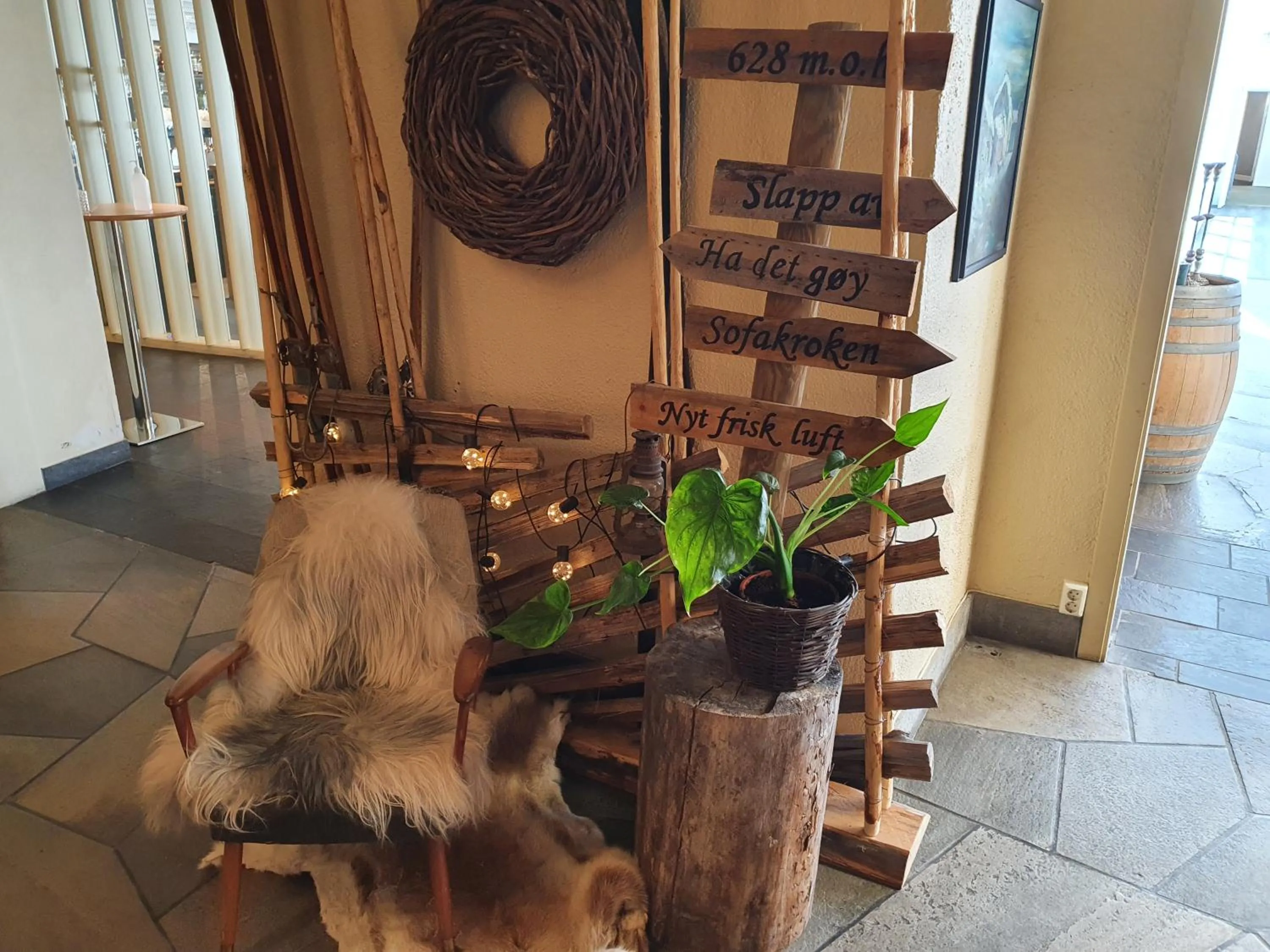 Lobby or reception in Røros Hotell - Bad & Velvære