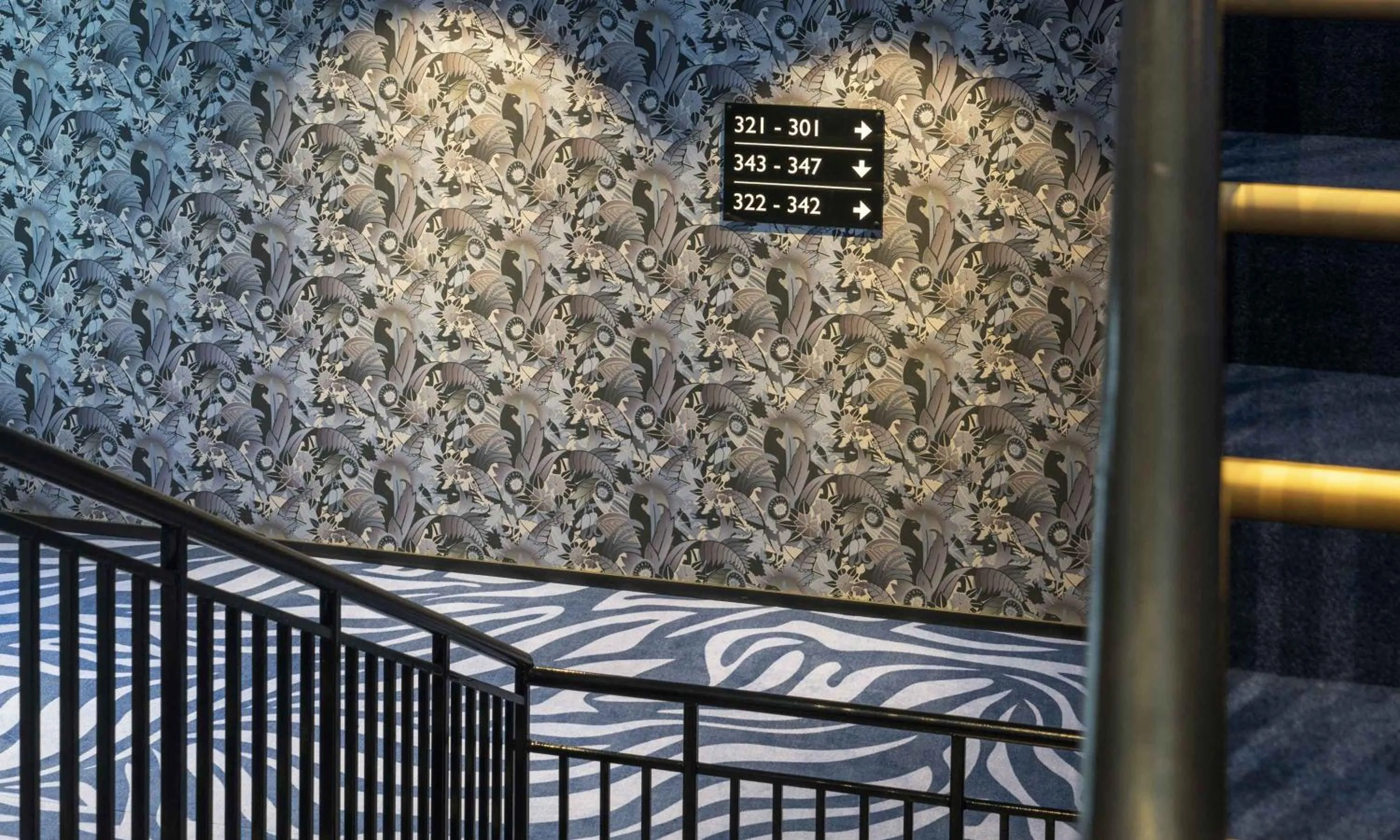 Property building, Bed in Thon Hotel Spectrum