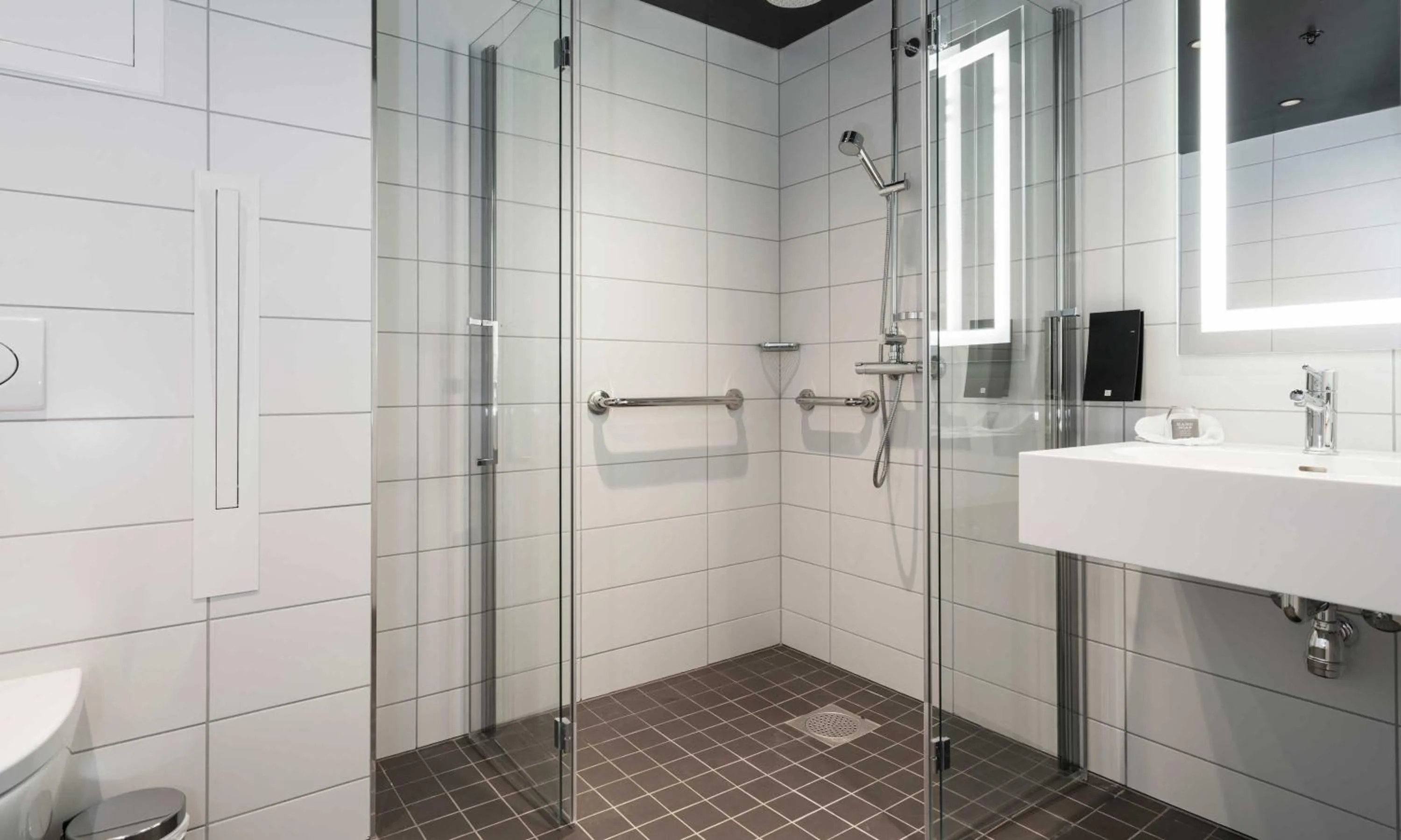 Shower in Thon Hotel Spectrum