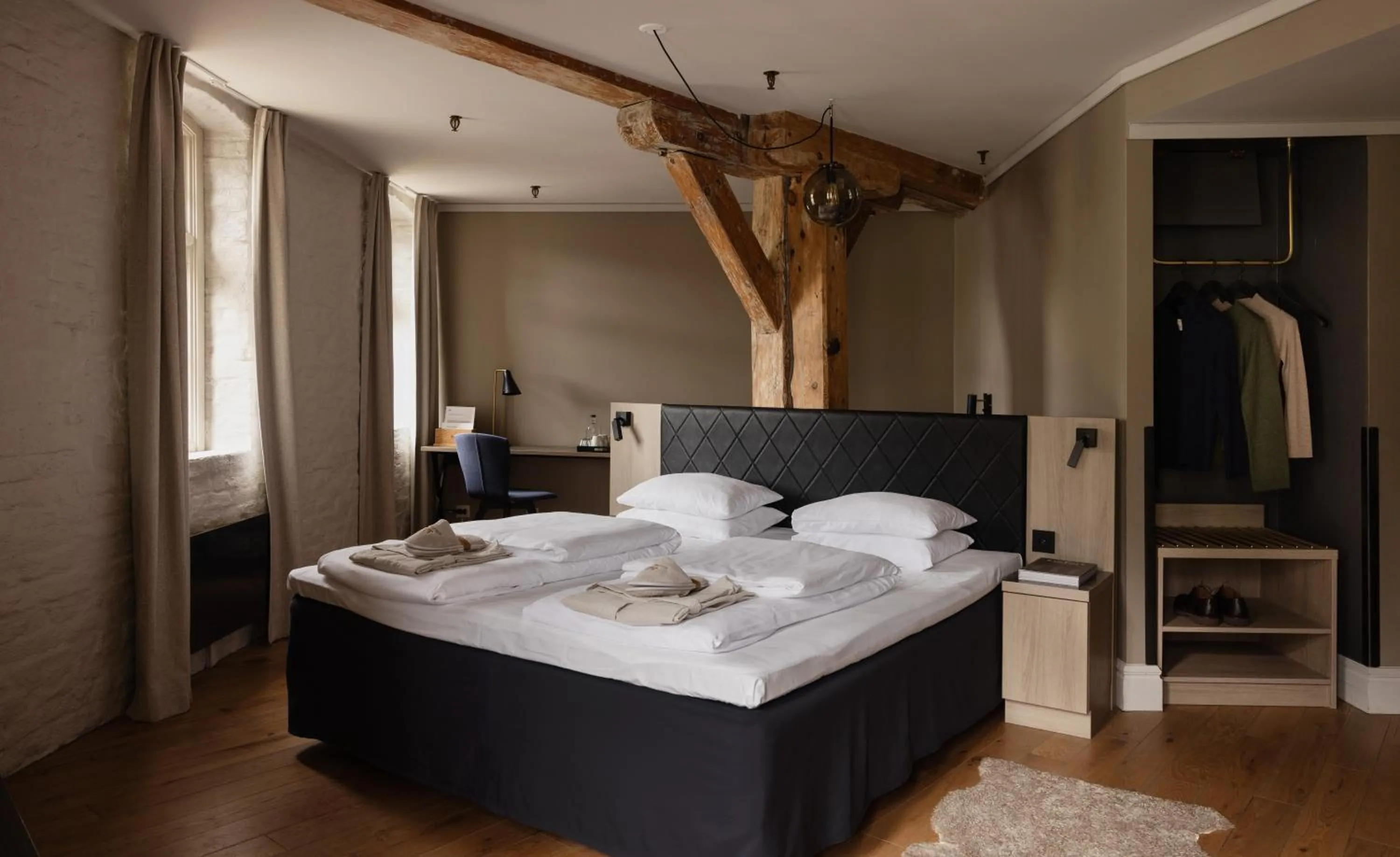 Bed in Hotel Brosundet