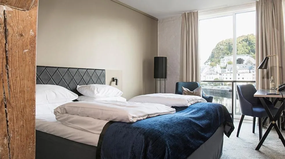 Bed in Hotel Brosundet