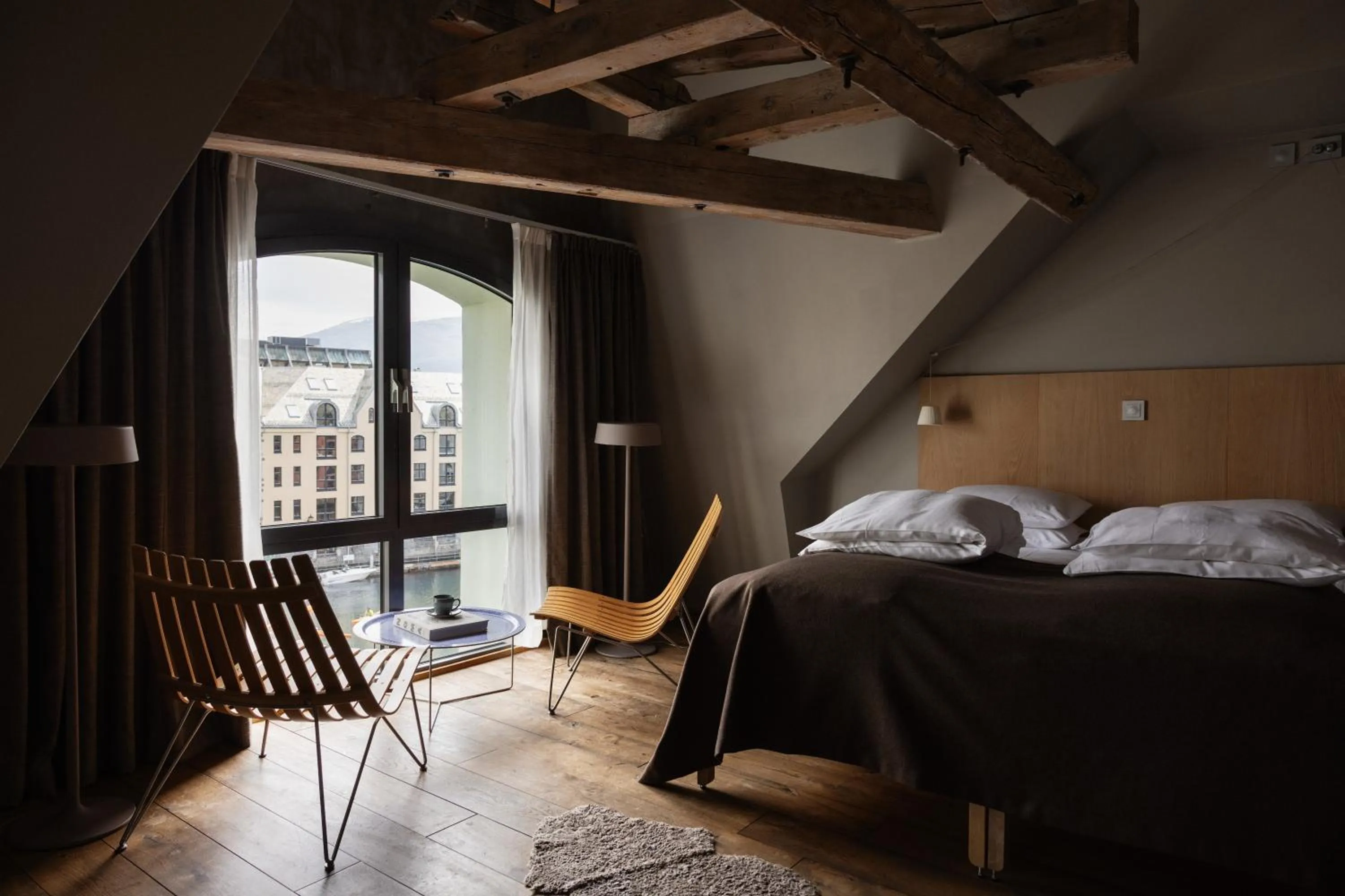 Bed in Hotel Brosundet