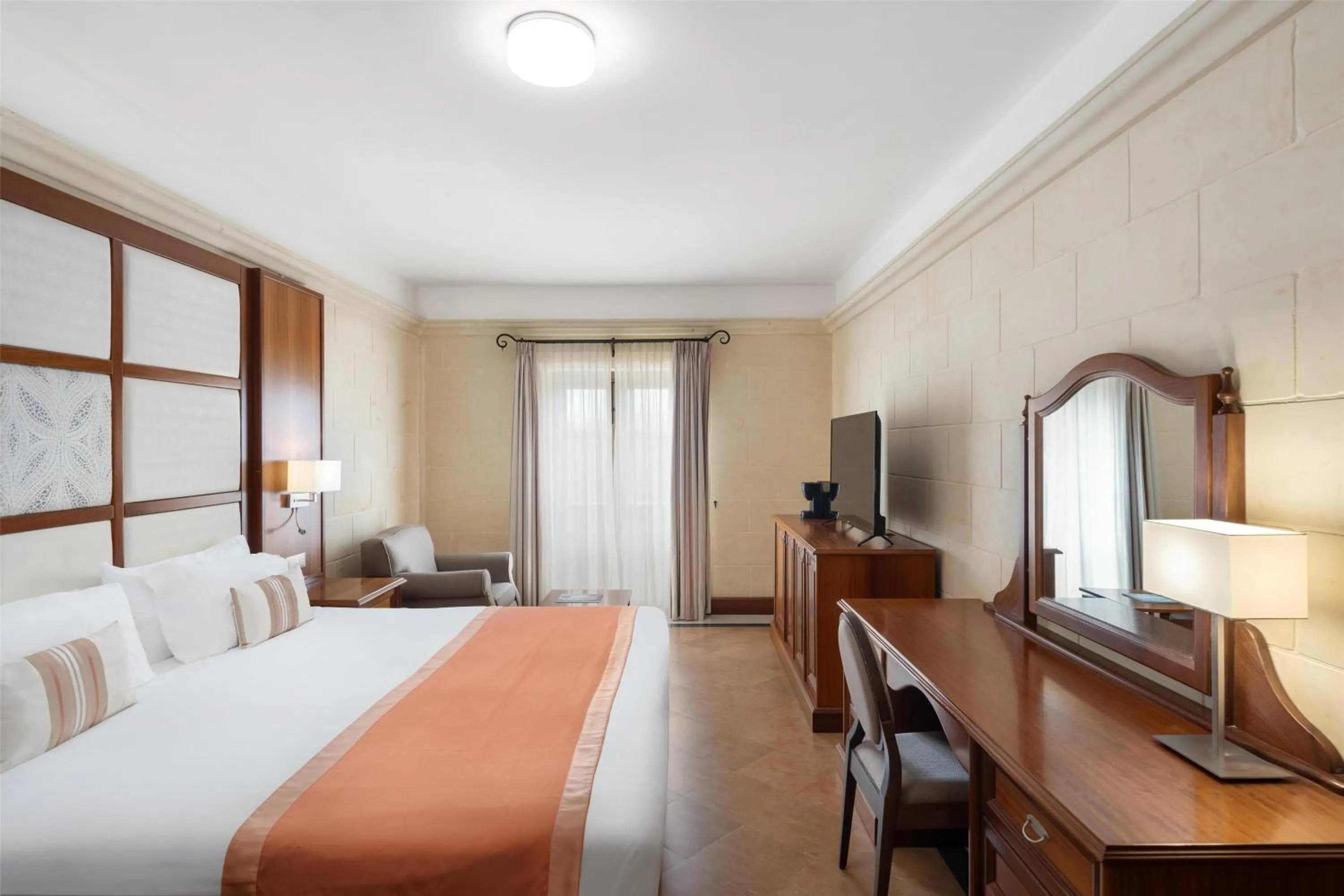 Bedroom, Bed in Kempinski Hotel San Lawrenz