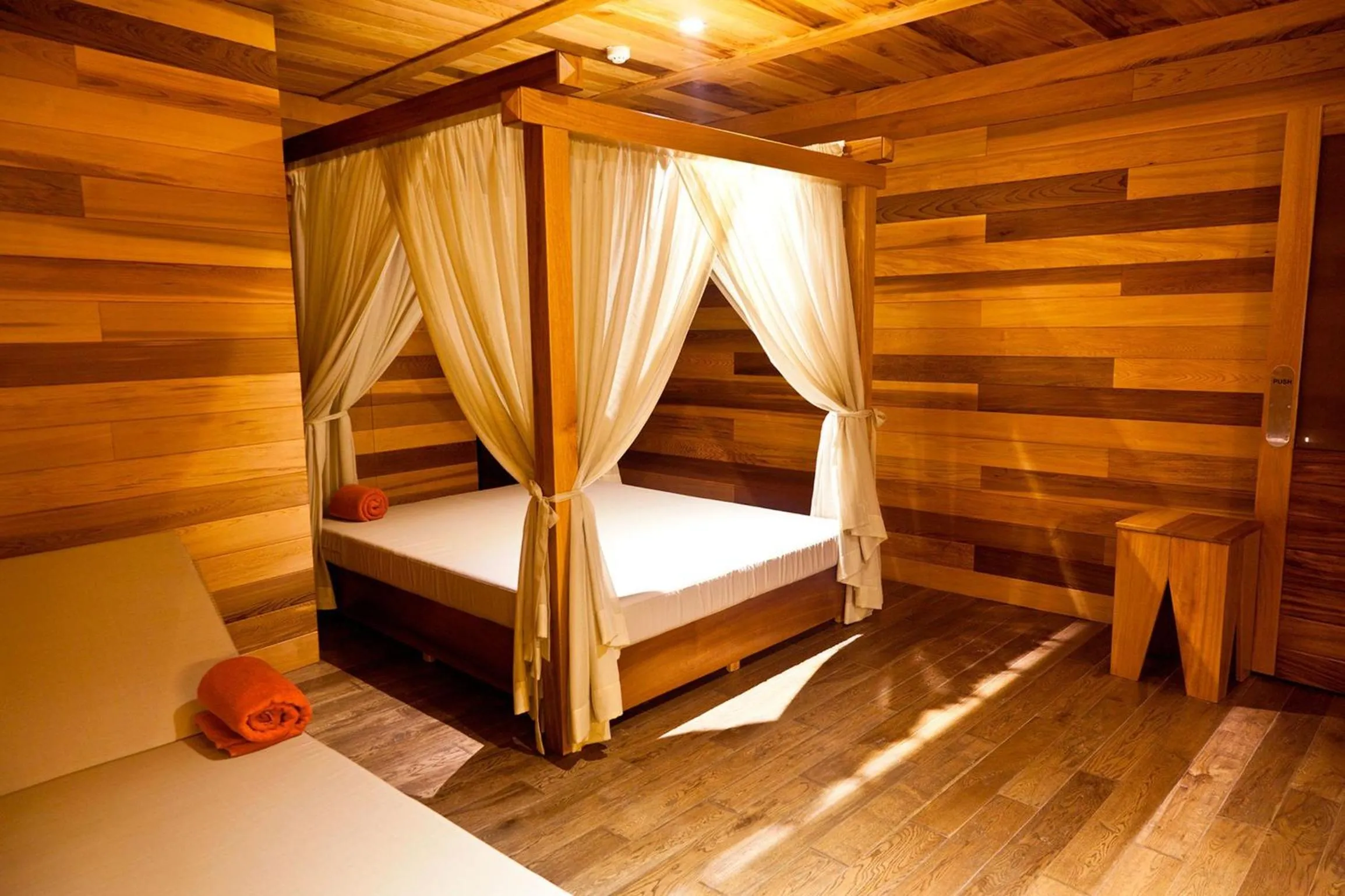 Spa and wellness centre/facilities, Bed in Kempinski Hotel San Lawrenz