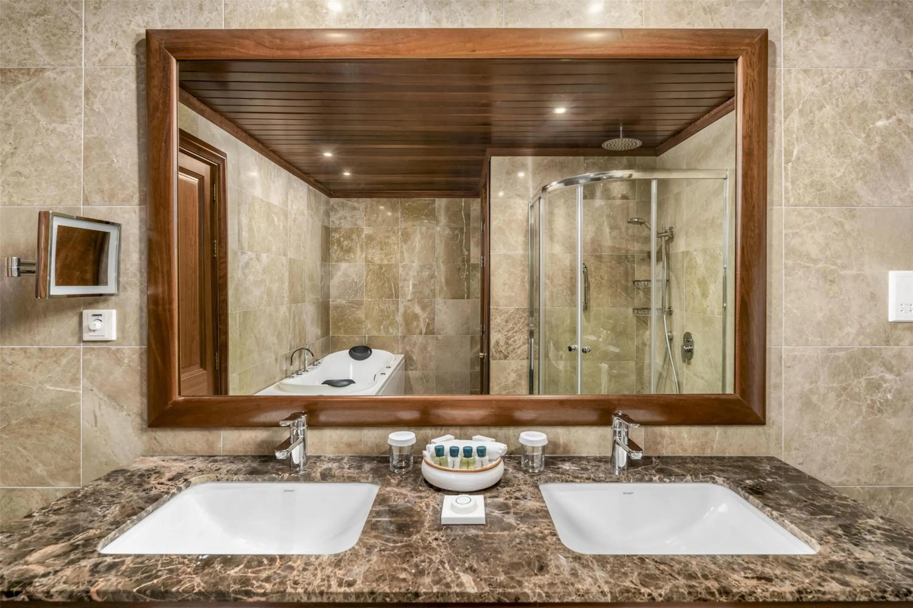 Photo of the whole room in Kempinski Hotel San Lawrenz