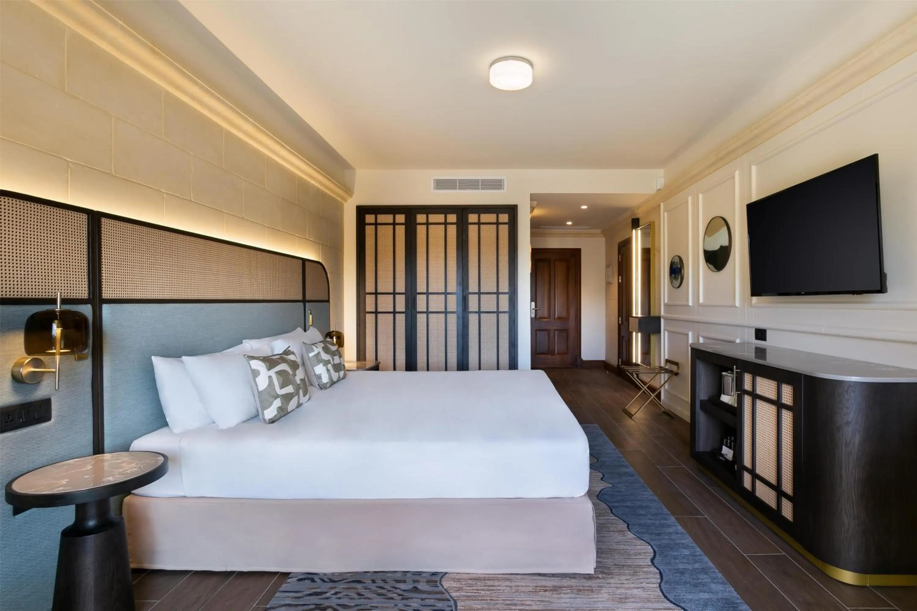 Bedroom, Bed in Kempinski Hotel San Lawrenz