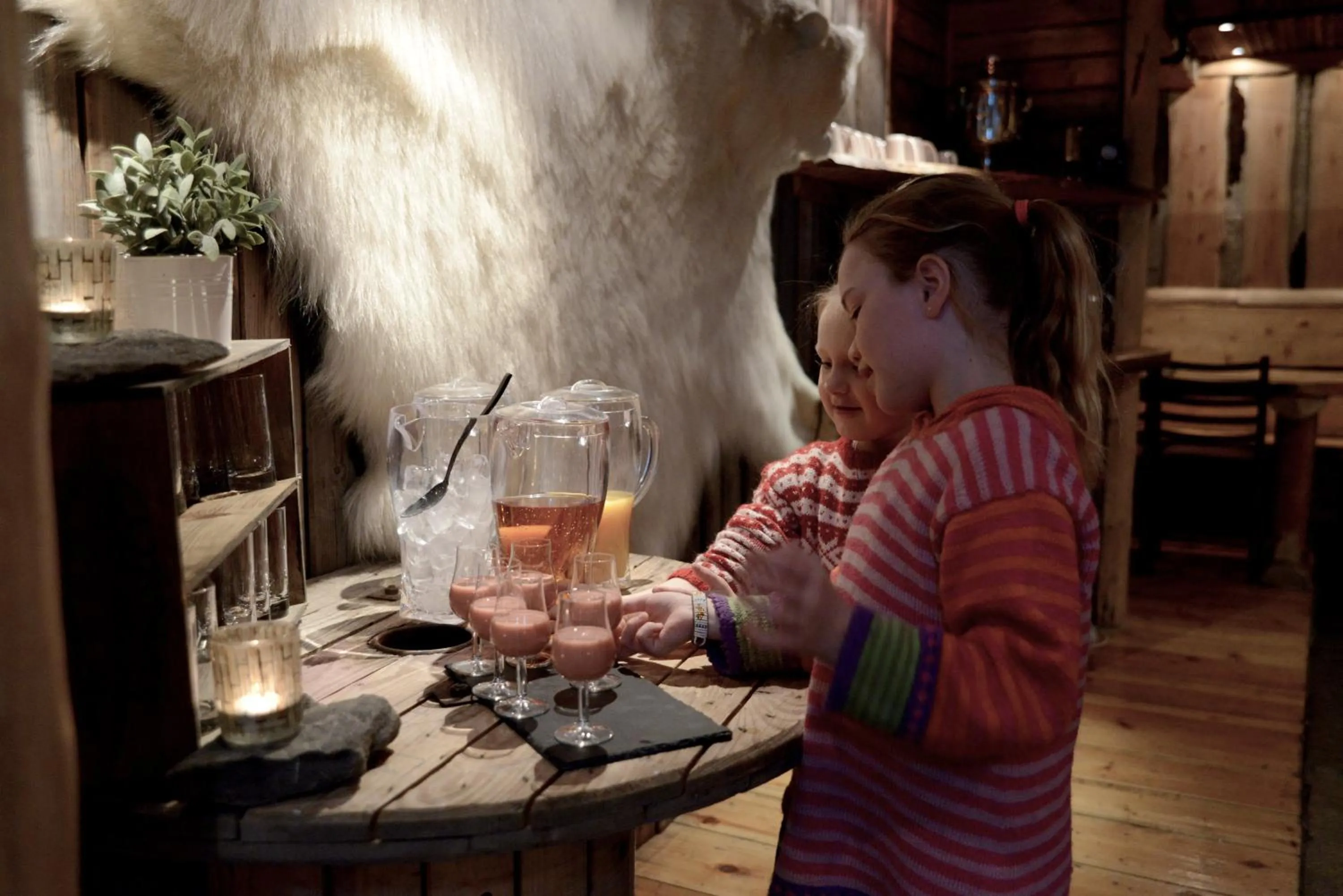 Restaurant/places to eat in Basecamp Hotel