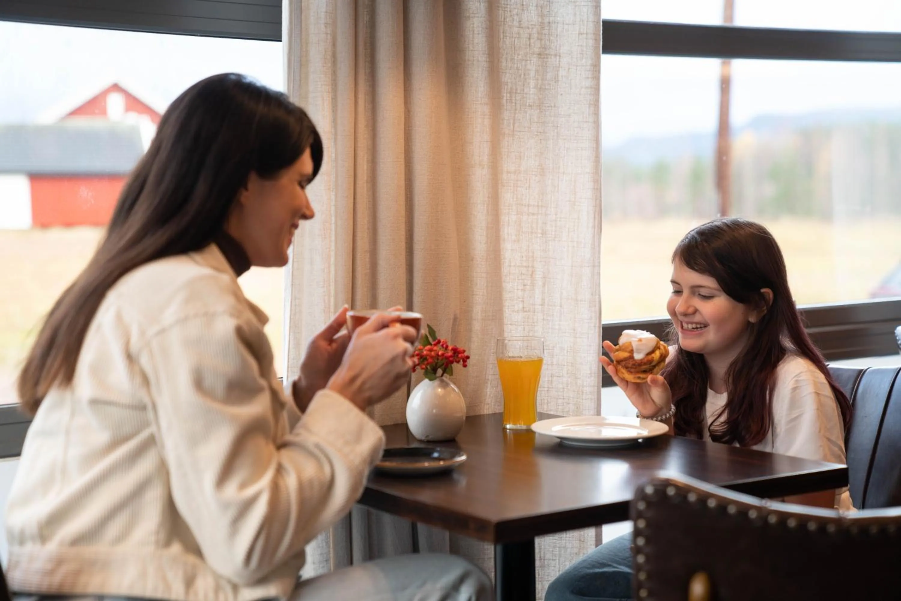 Restaurant/places to eat in Lampeland Hotel