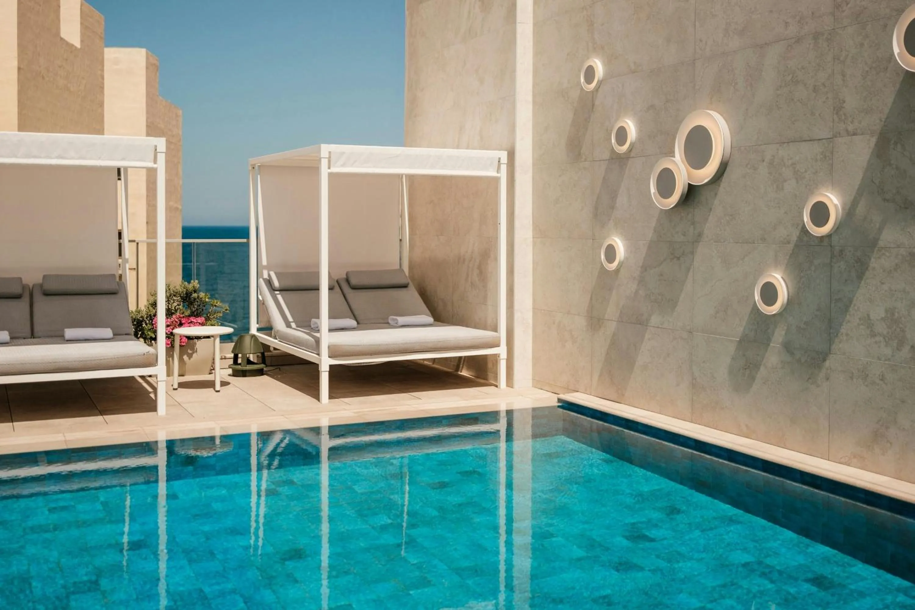 Swimming pool in Courtyard by Marriott Sliema
