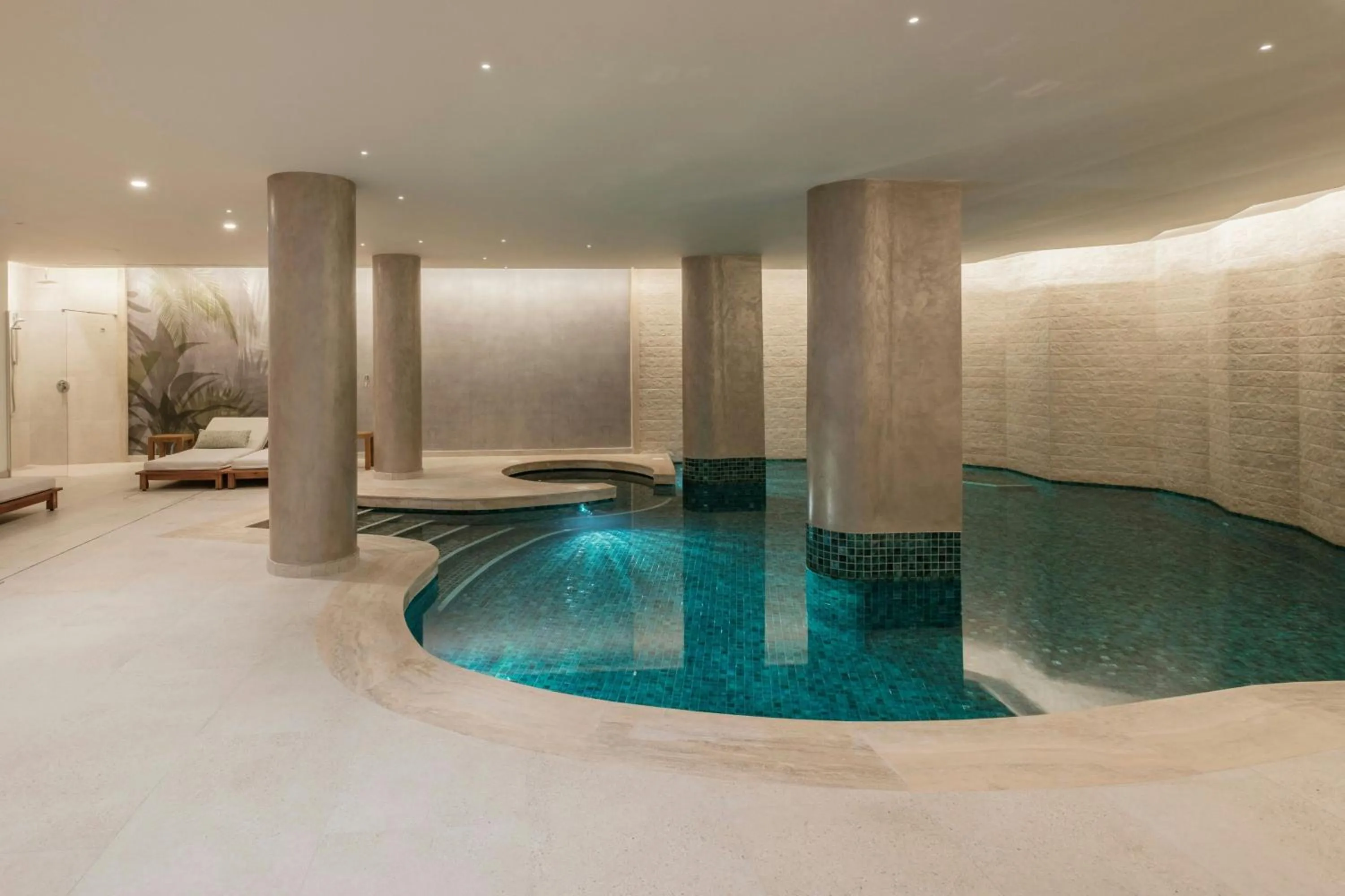 Swimming pool in Courtyard by Marriott Sliema