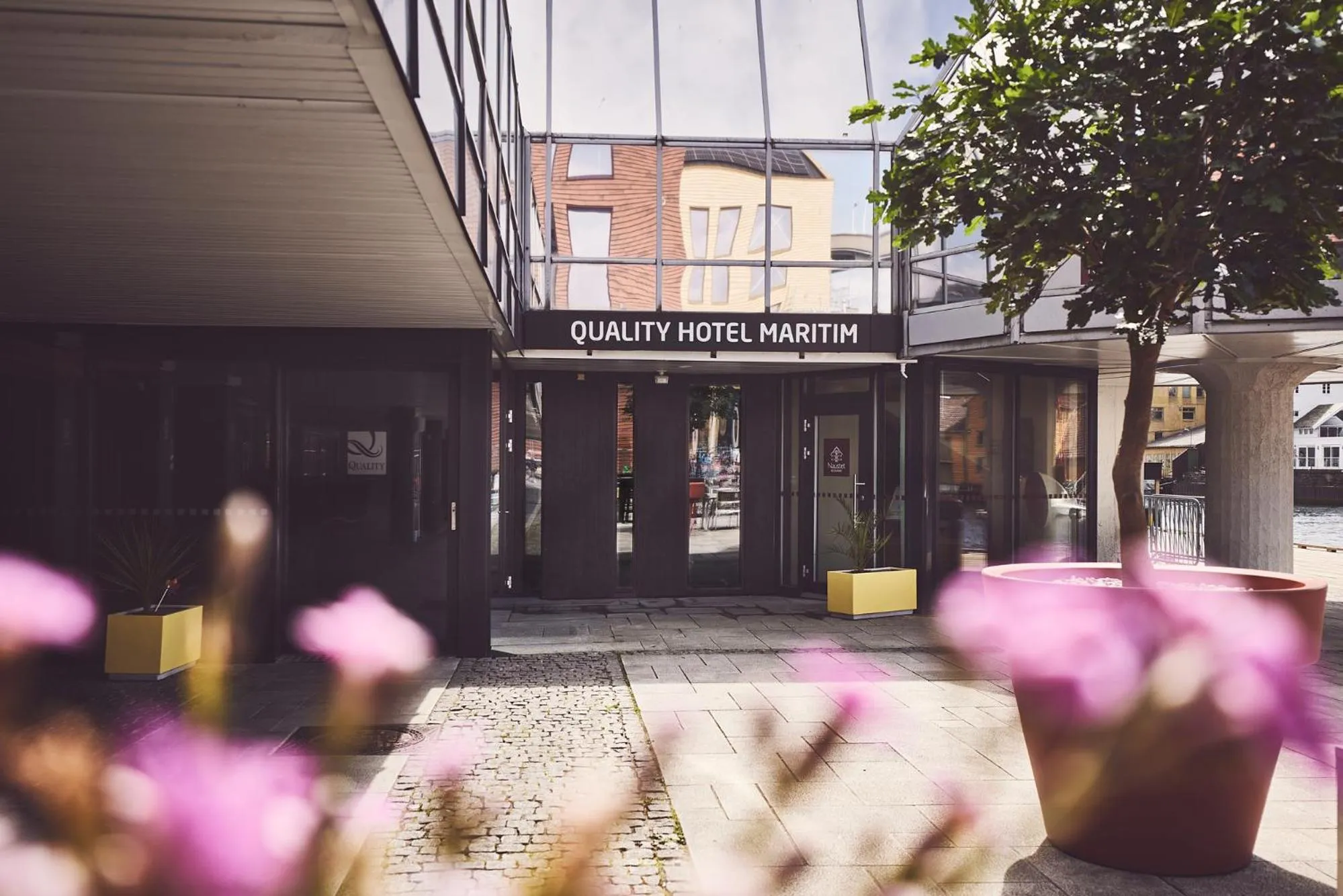 Facade/entrance in Quality Hotel Maritim