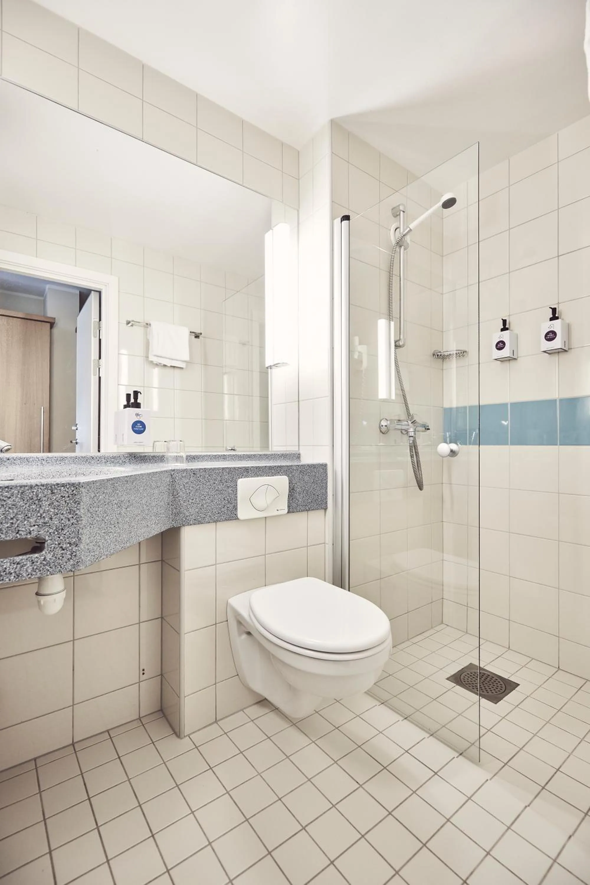 Bathroom in Quality Hotel Maritim