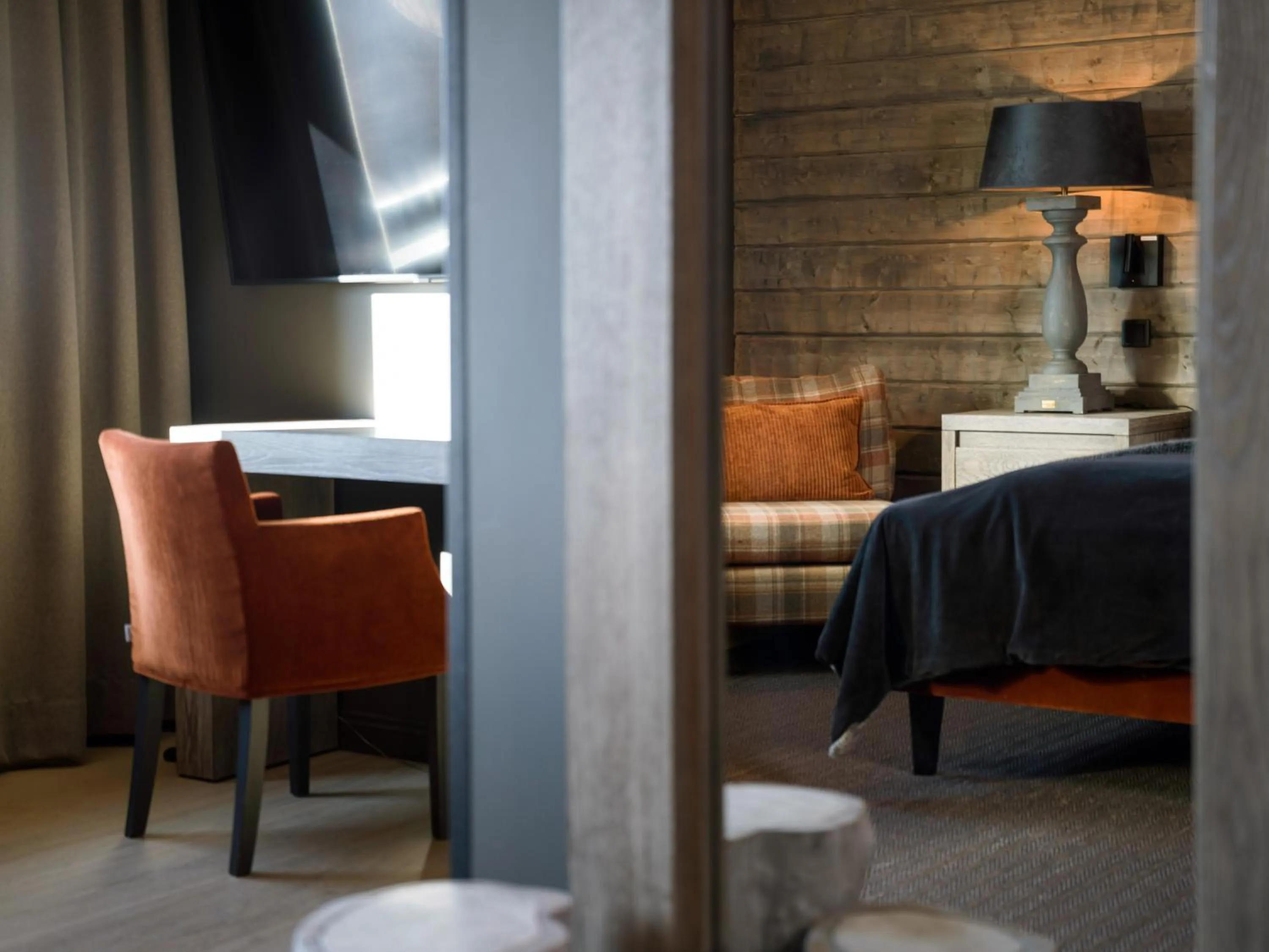 Decorative detail, Bed in Quality Hotel Grand Royal