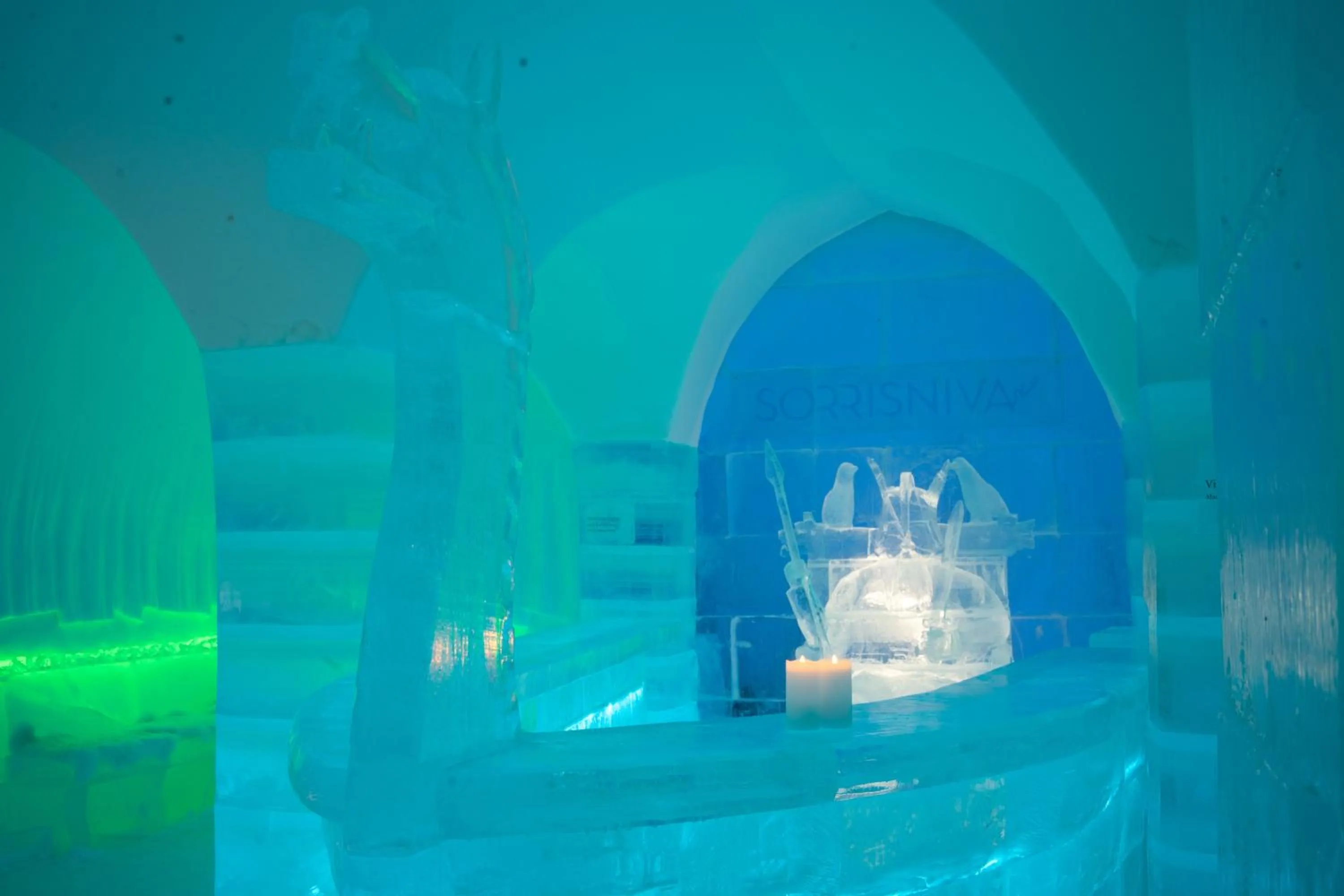 Lounge or bar in Sorrisniva Igloo Hotel