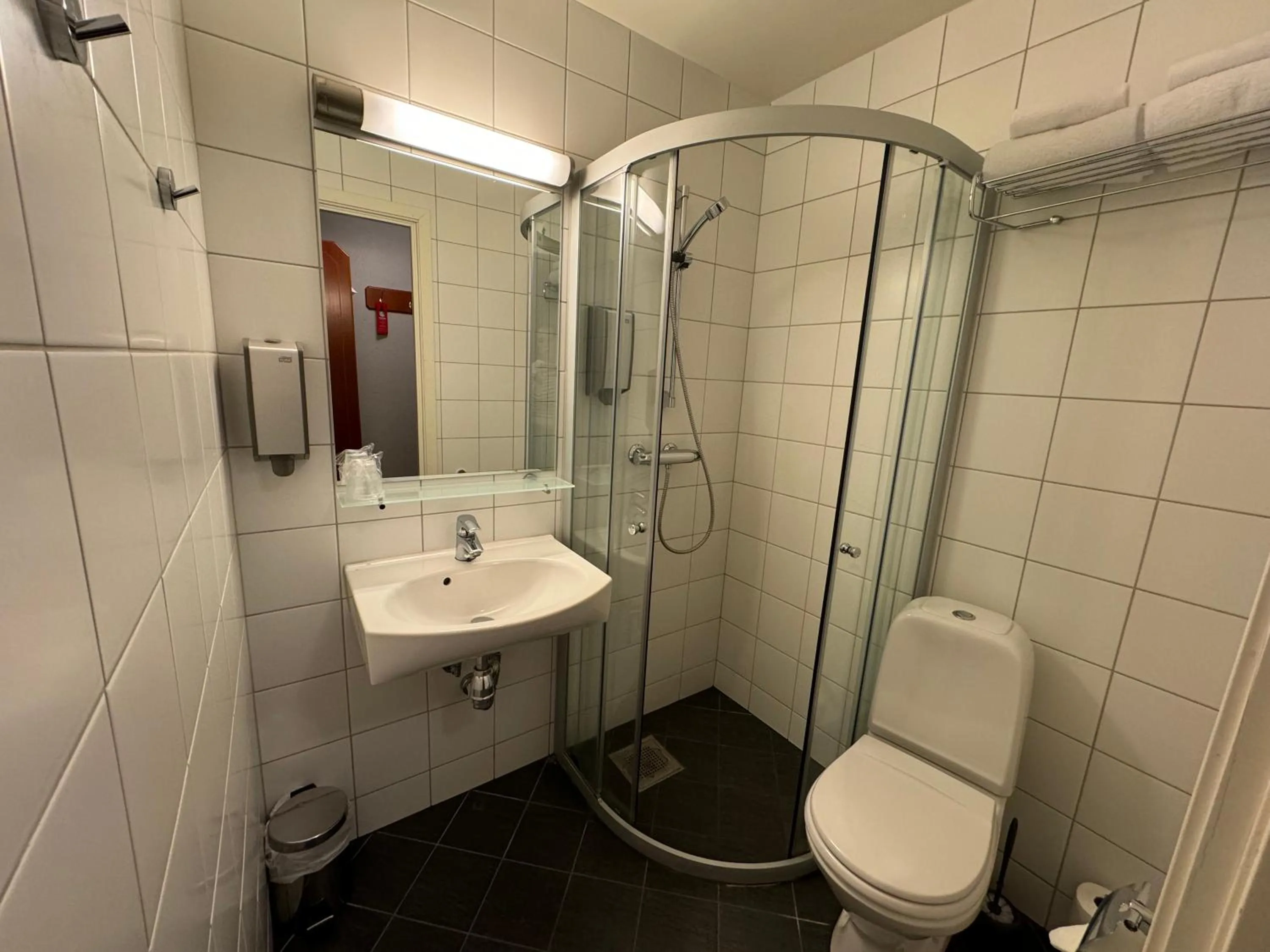 Shower in Notodden Hotel