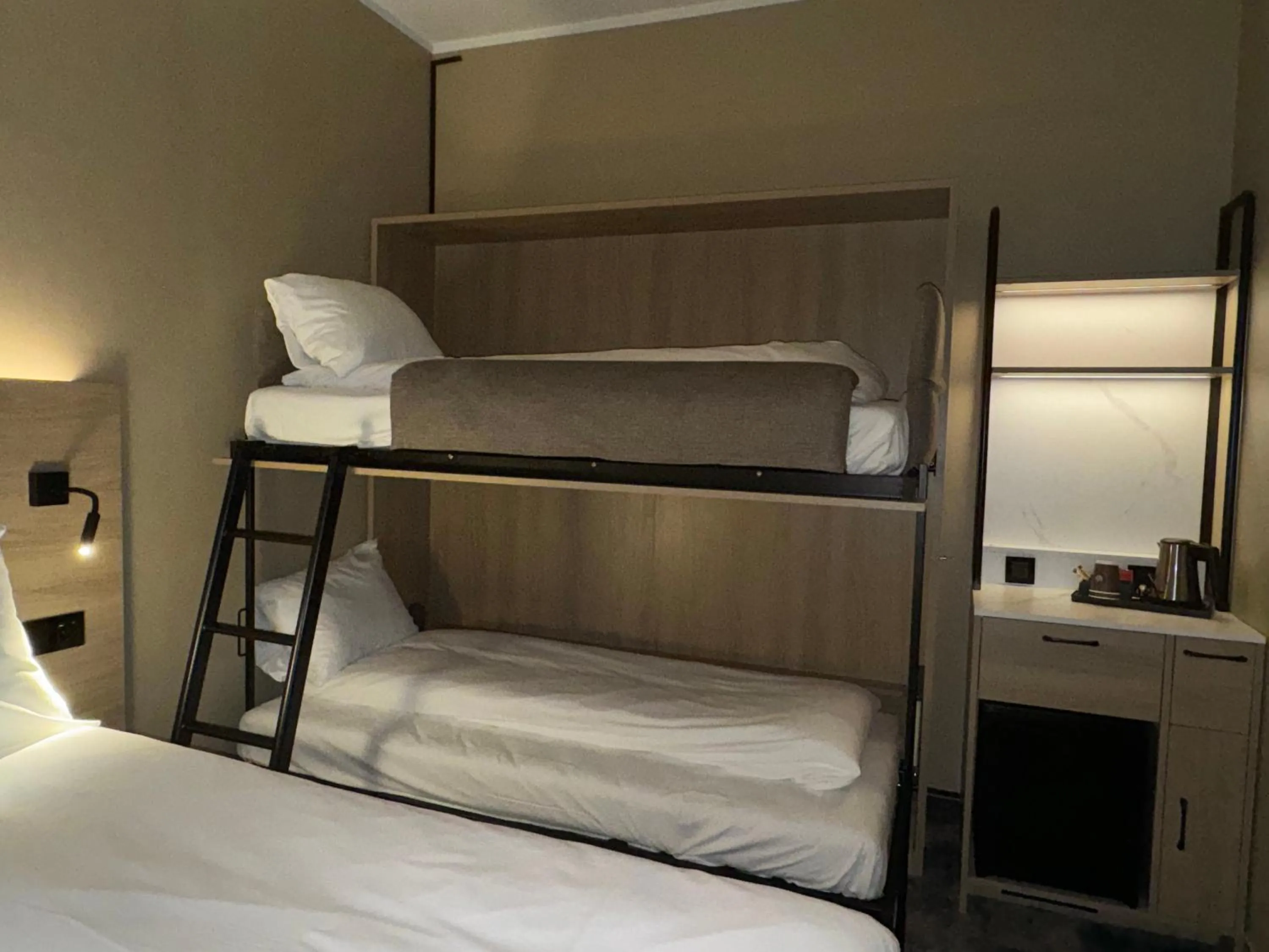 Coffee/tea facilities, Bed in Notodden Hotel