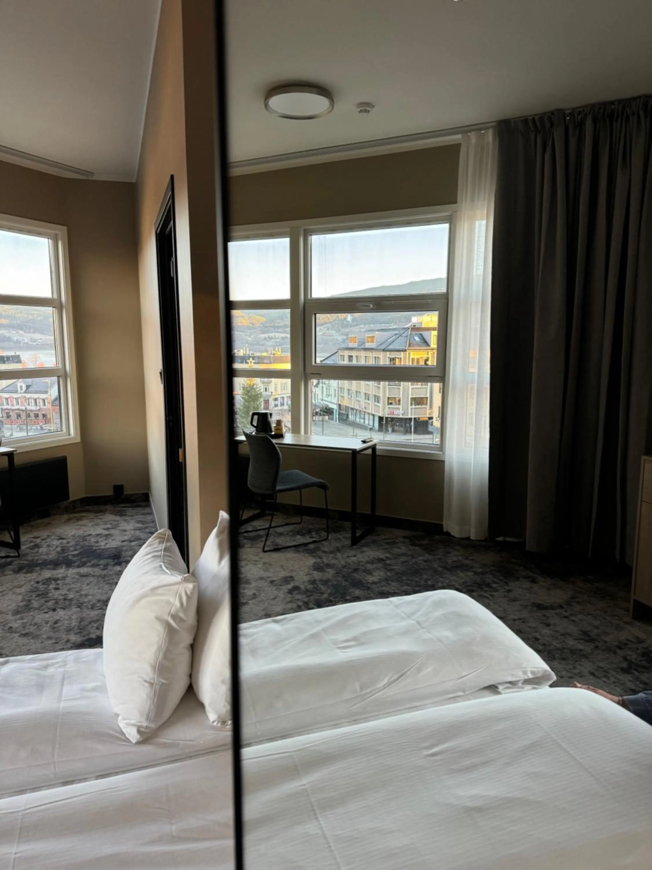 Bedroom, Bed in Notodden Hotel