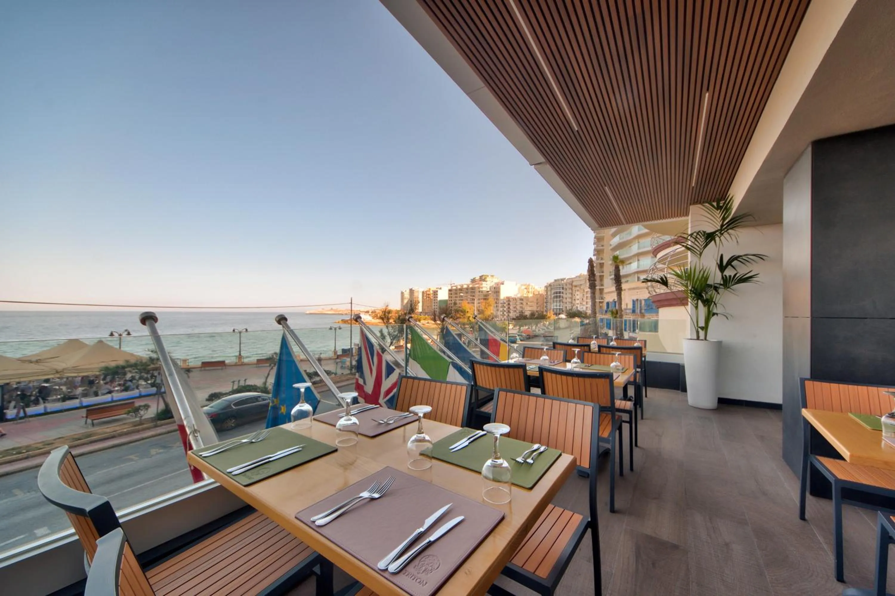 Restaurant/places to eat in The Preluna Hotel