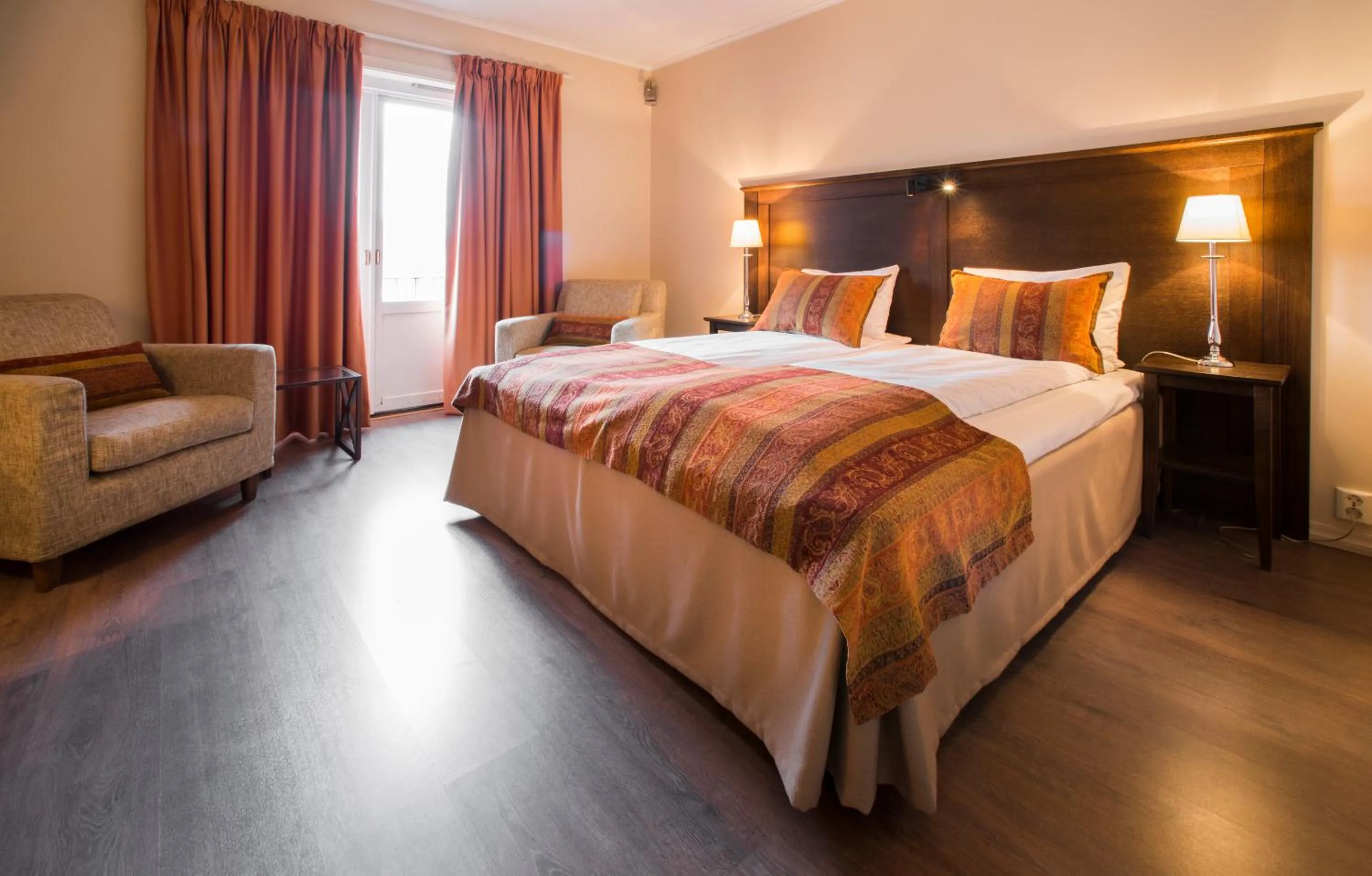 Bed in Home Hotel Park