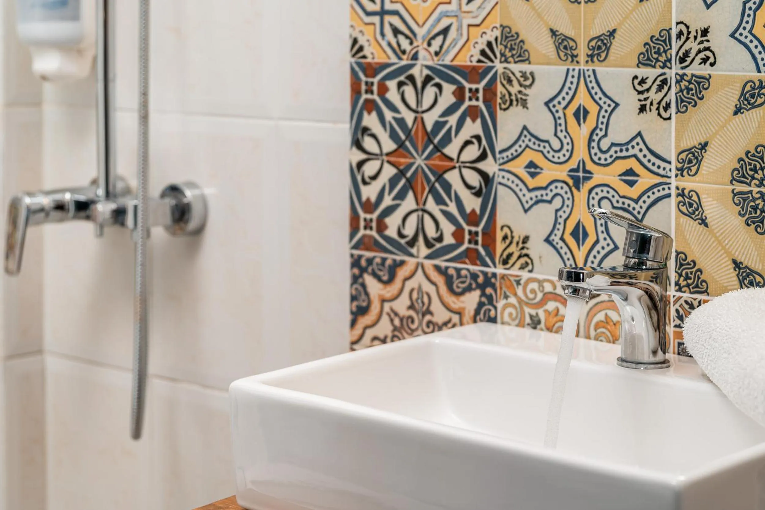 Bathroom in Hotel Ledra